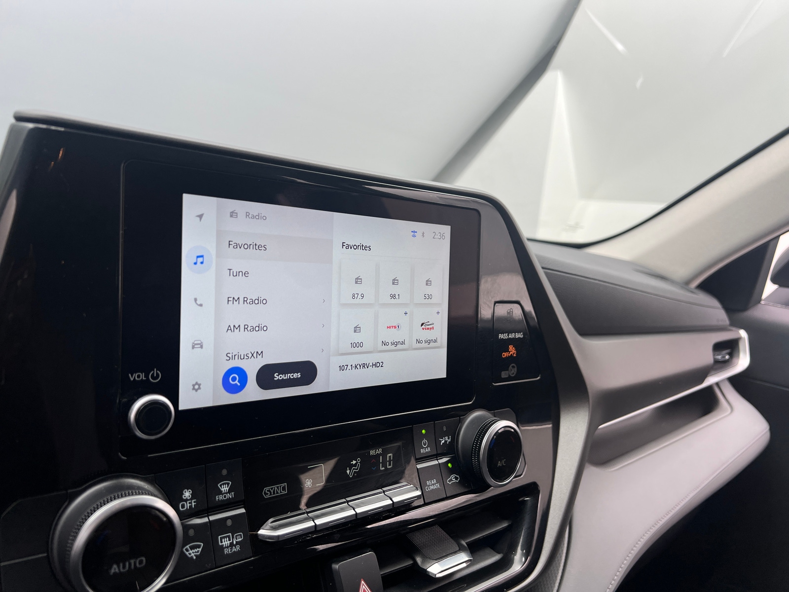 Thumbnail: 2023 Toyota Highlander - 4