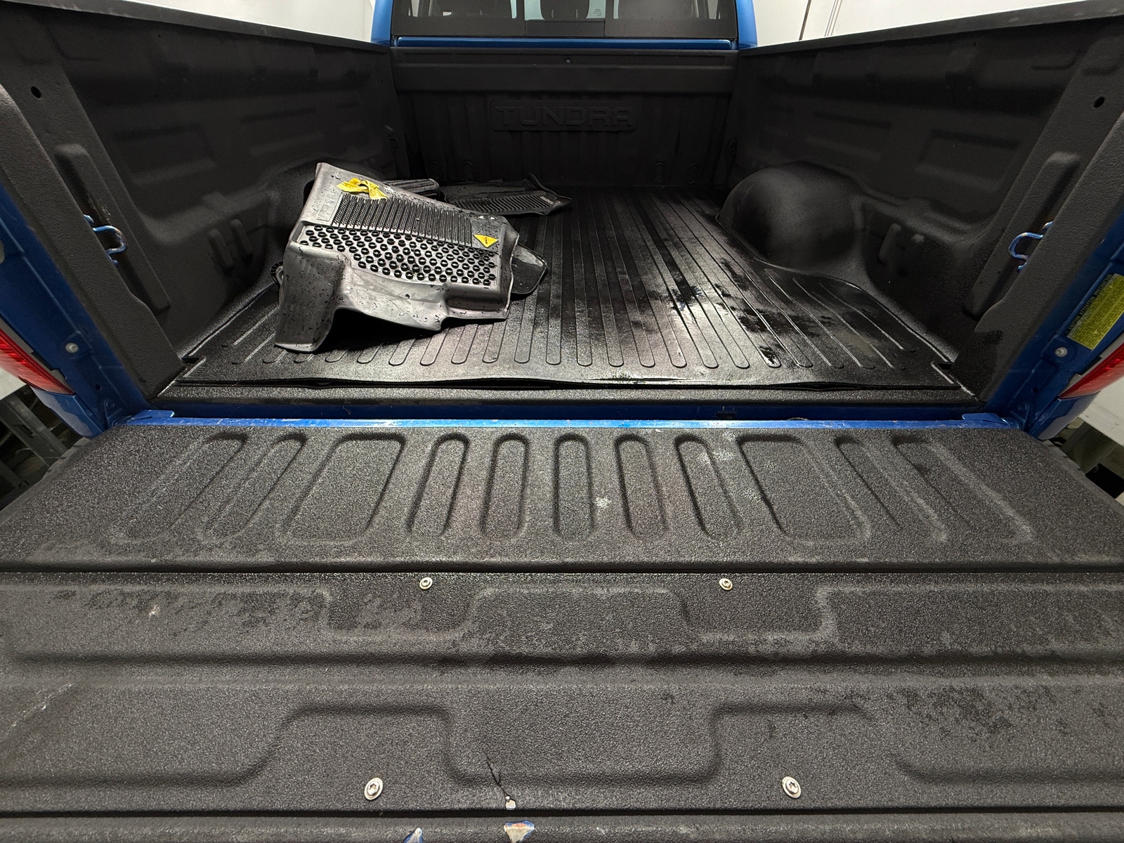 Thumbnail: 2017 Toyota Tundra - 7