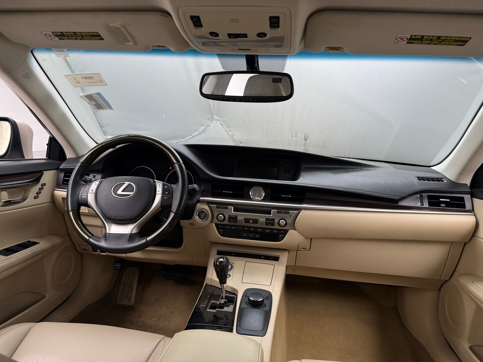 Thumbnail: 2013 Lexus ES - 2