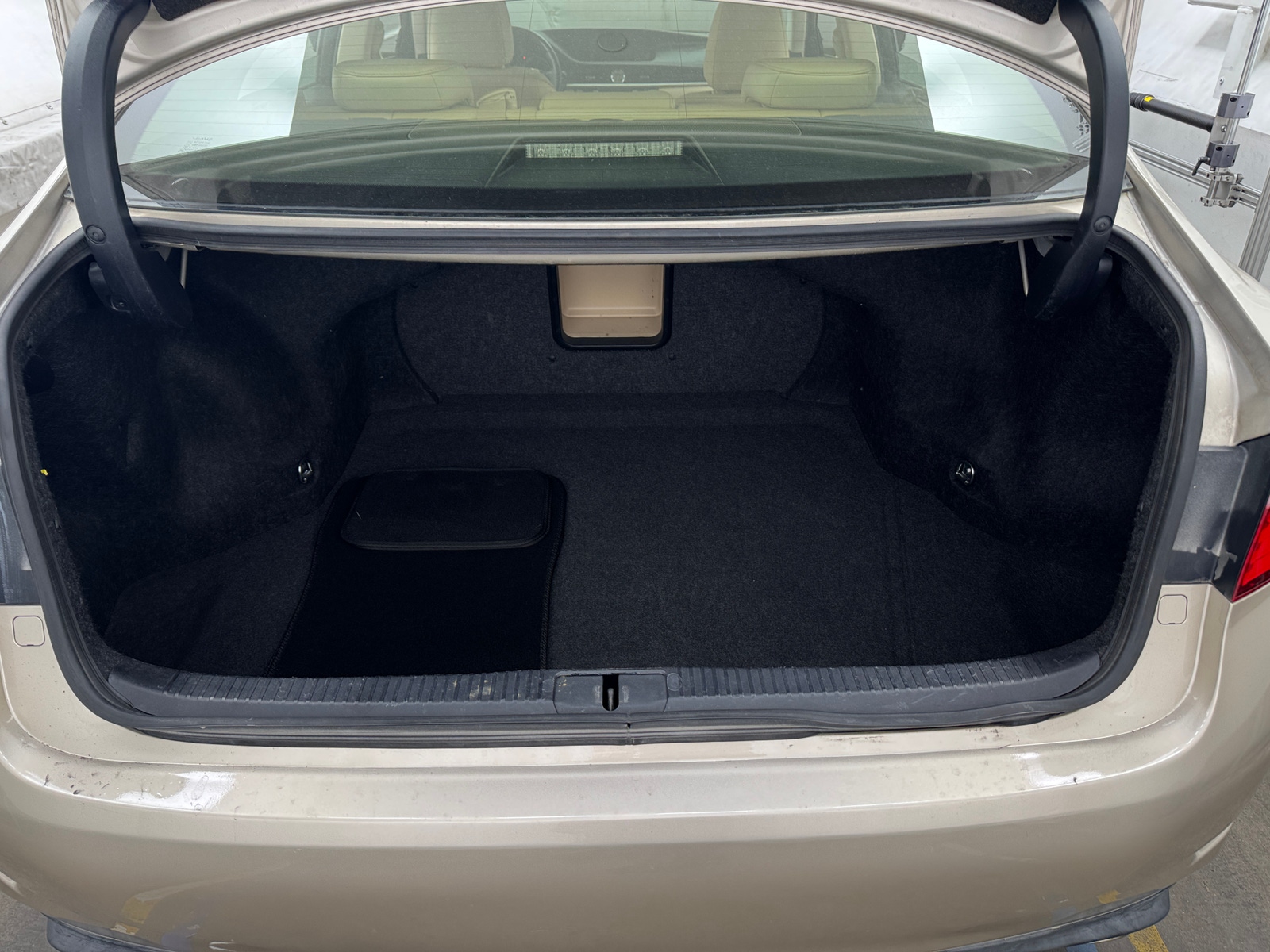 Thumbnail: 2013 Lexus ES - 5