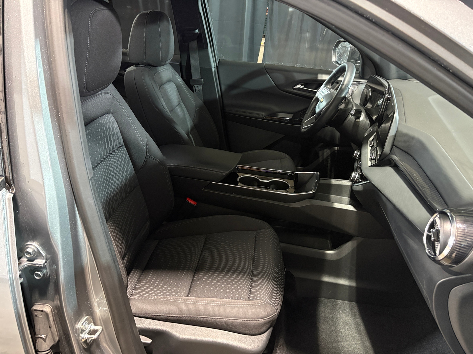 Thumbnail: 2025 Chevrolet Equinox - 2