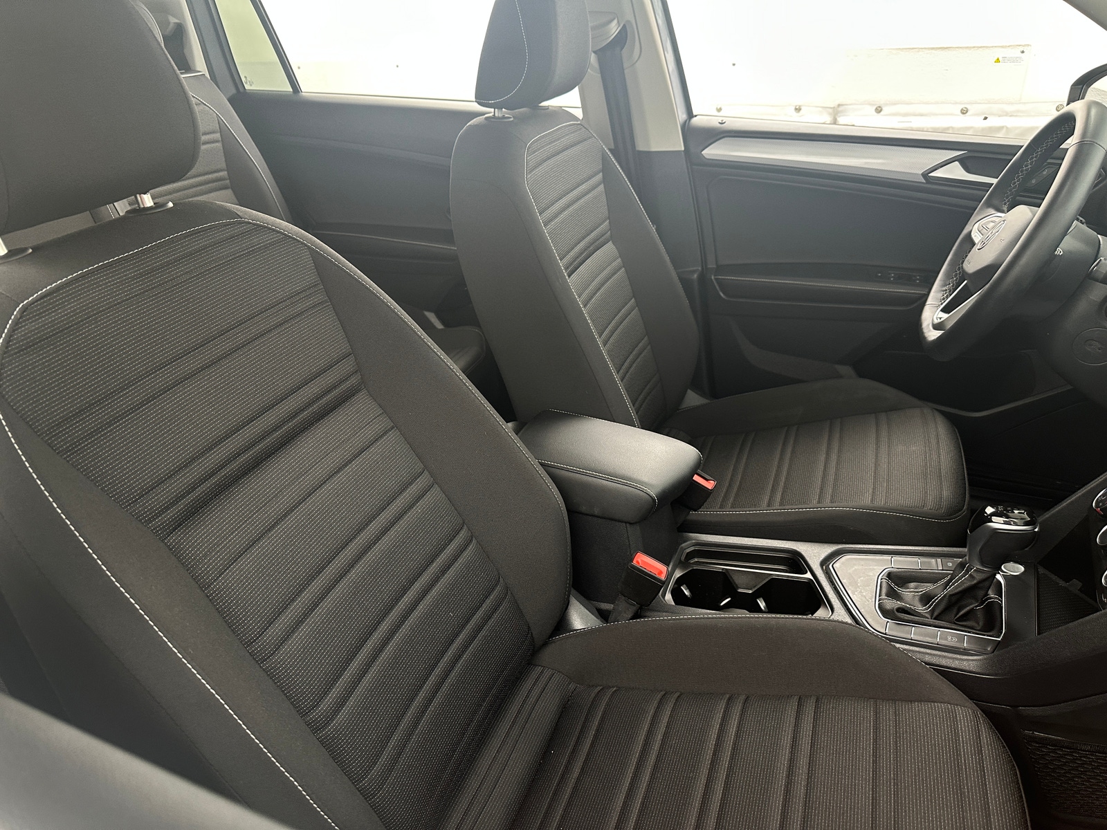 Thumbnail: 2024 Volkswagen Tiguan - 2