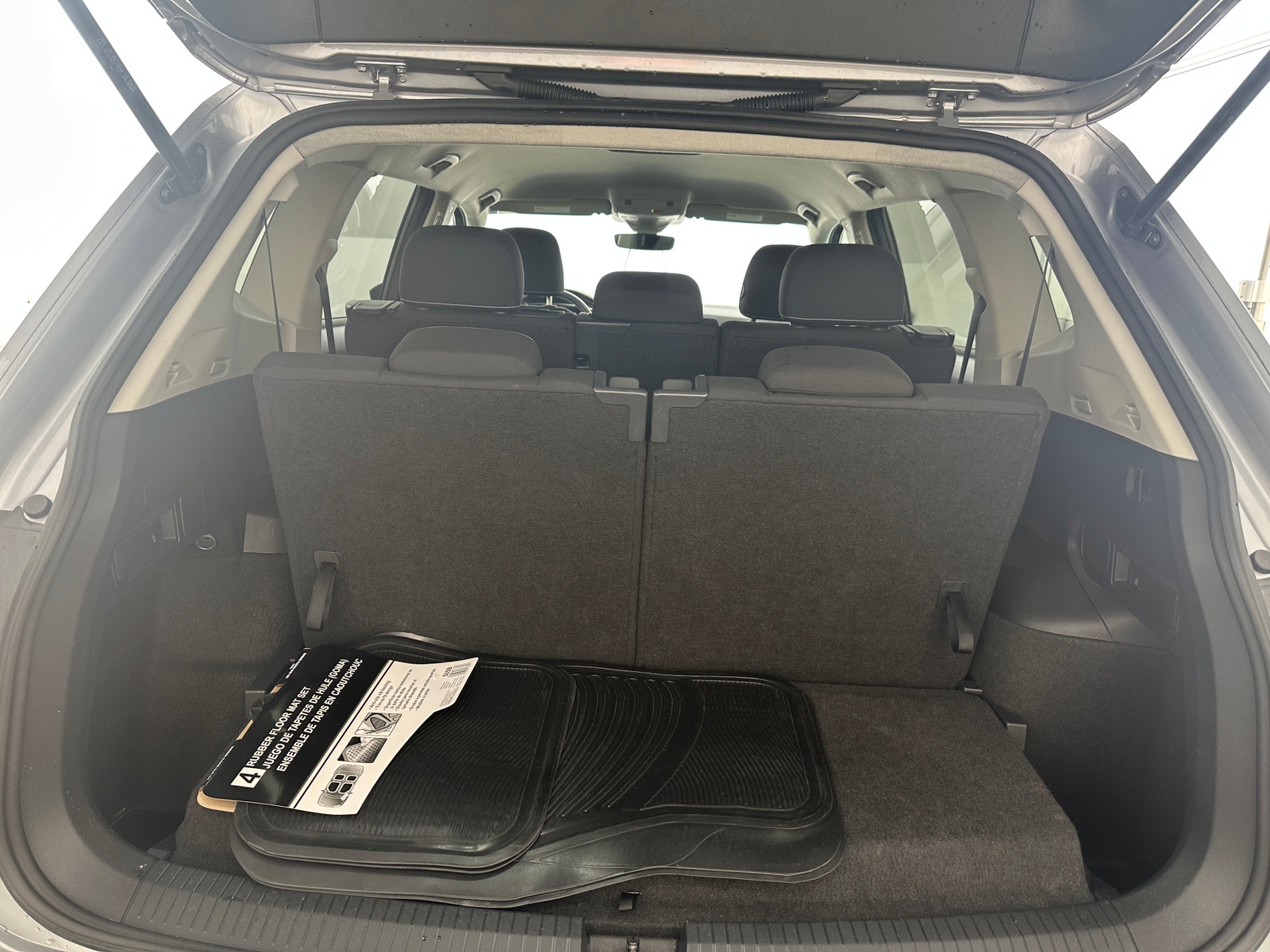 Thumbnail: 2024 Volkswagen Tiguan - 7