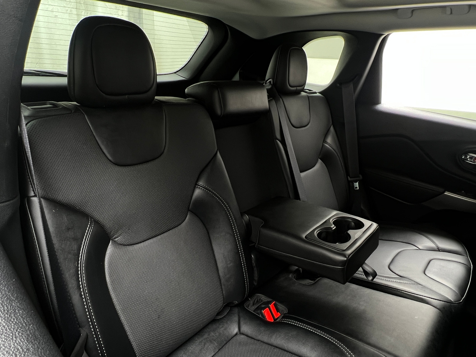 Thumbnail: 2022 Jeep Cherokee - 5