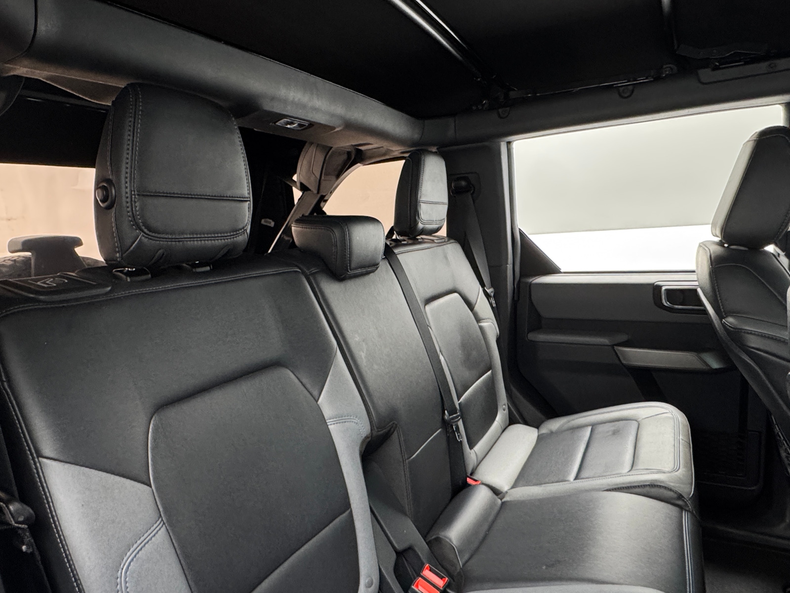 Thumbnail: 2022 Ford Bronco - 6