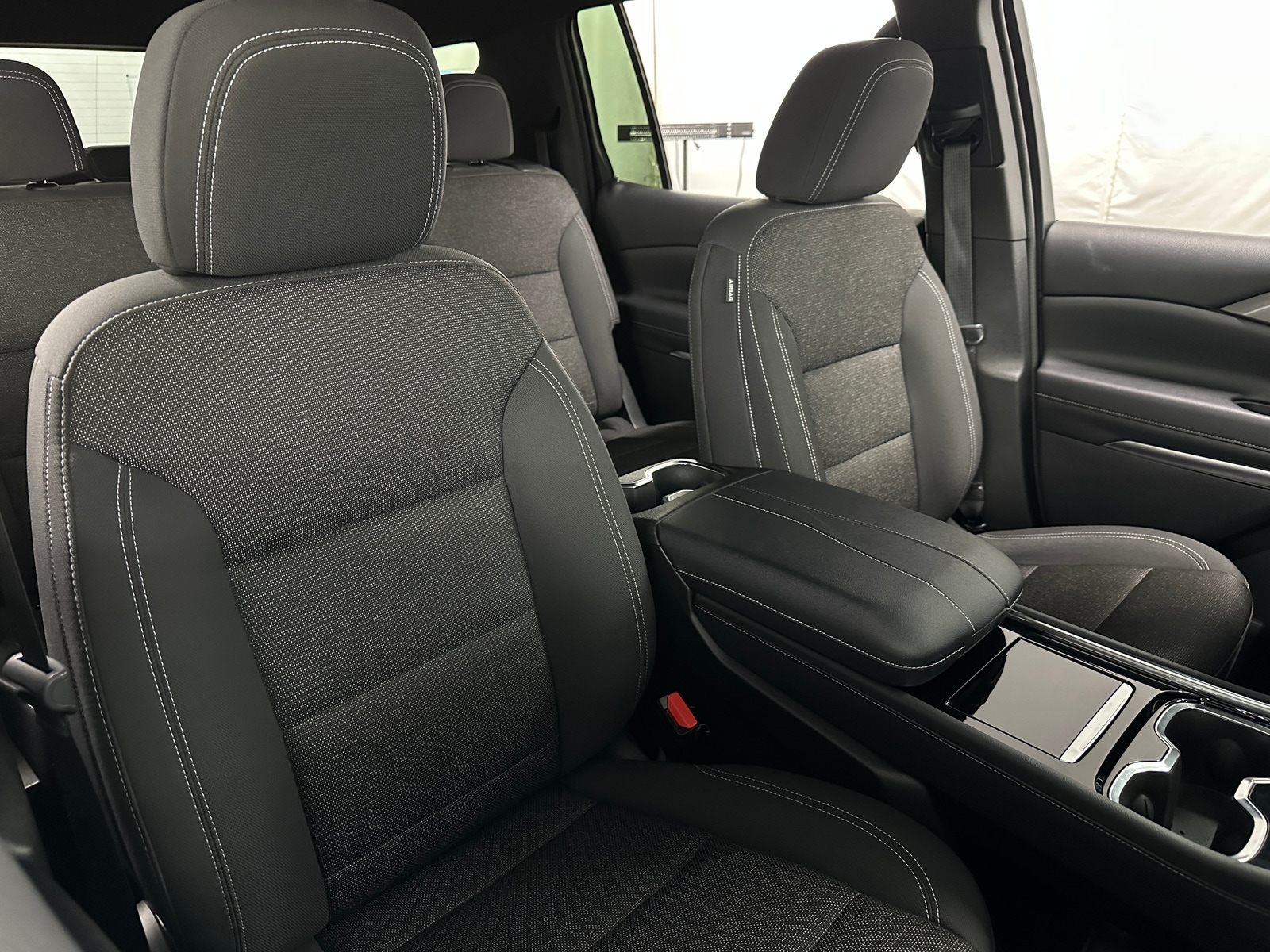 Thumbnail: 2024 Chevrolet Traverse - 2