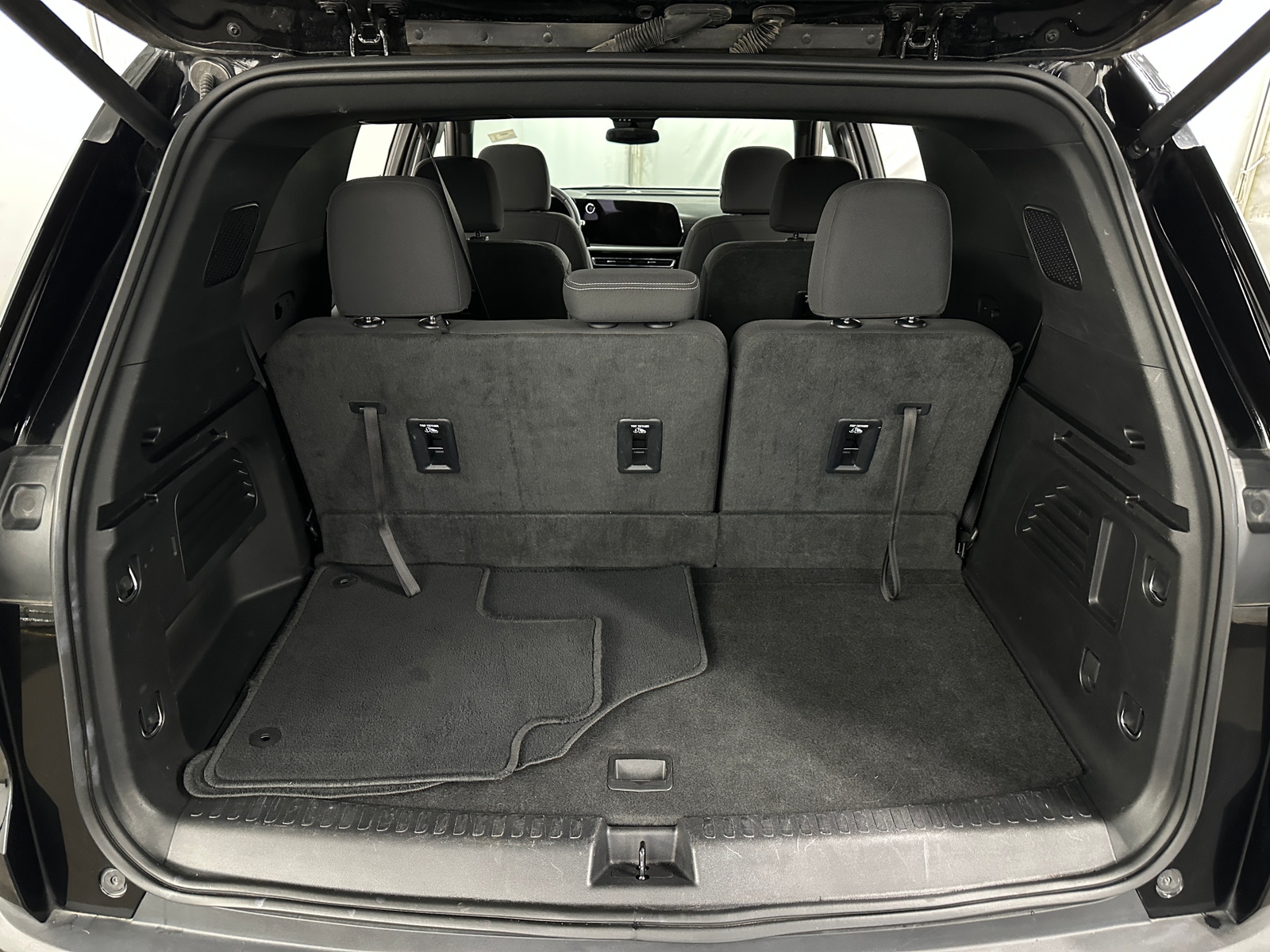 Thumbnail: 2024 Chevrolet Traverse - 7