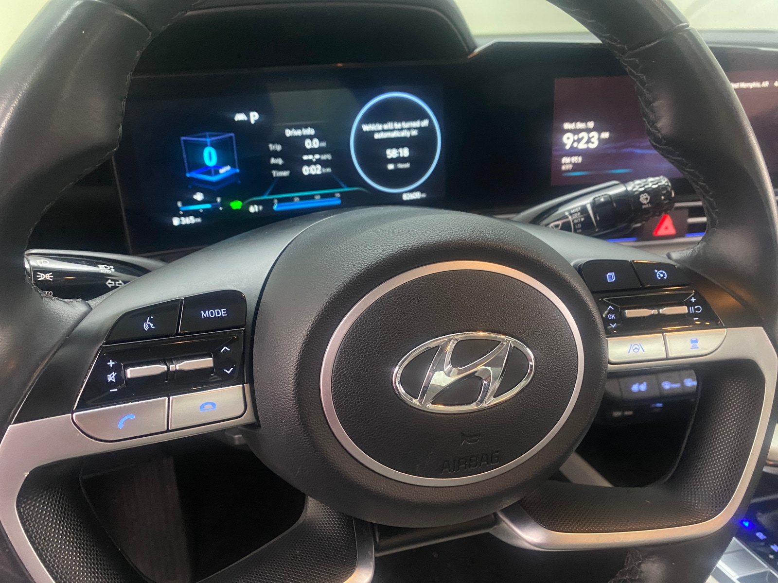 Thumbnail: 2023 Hyundai Elantra - 4