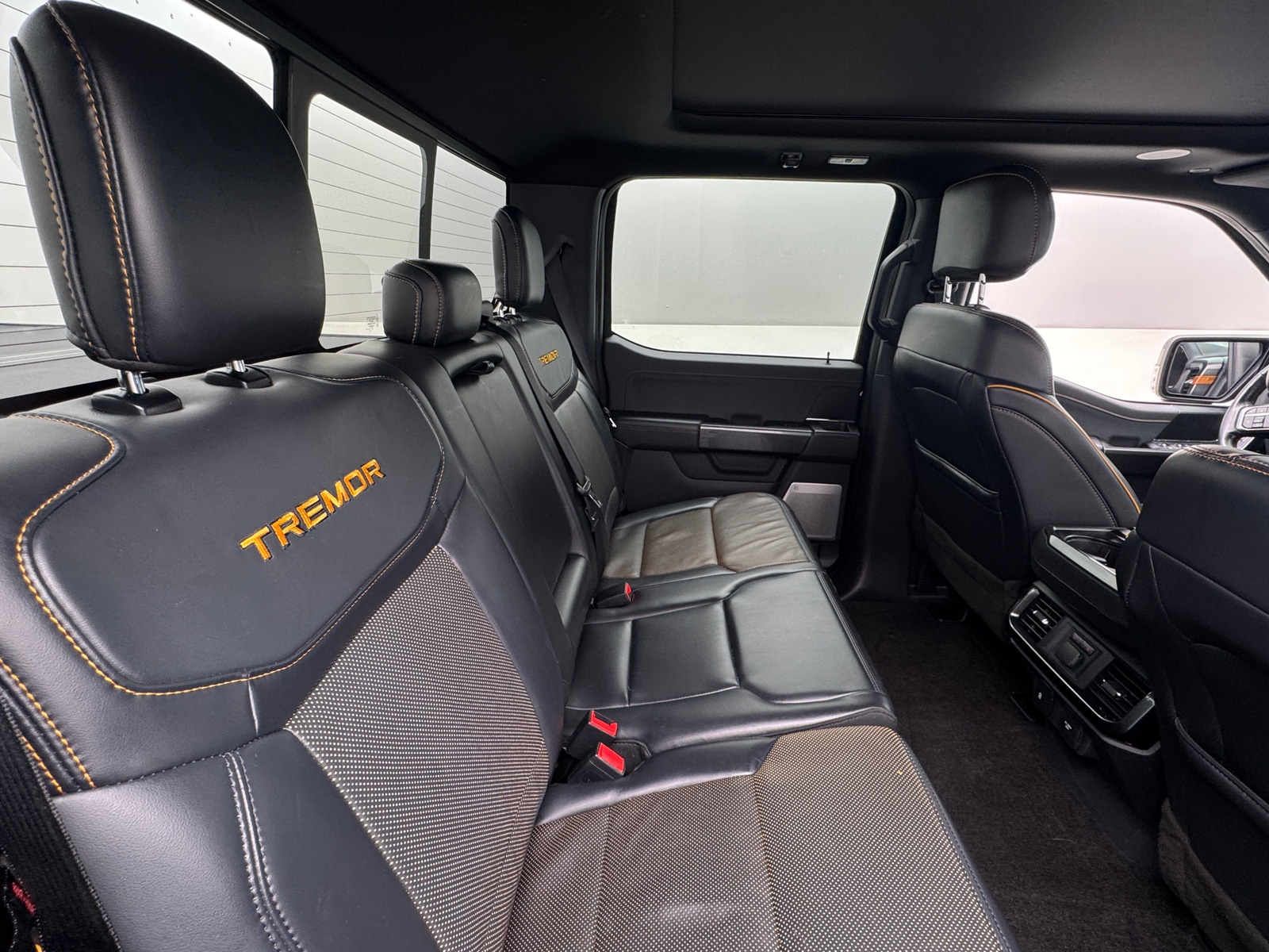 Thumbnail: 2021 Ford Econoline - 6