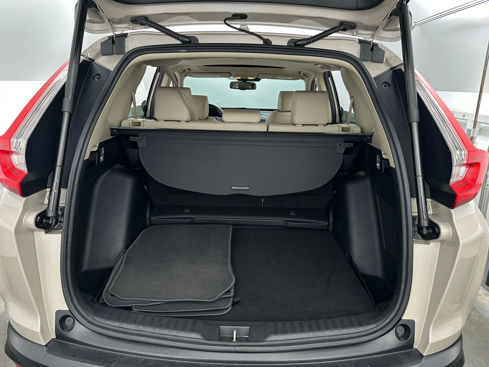 Thumbnail: 2017 Honda CR-V - 6