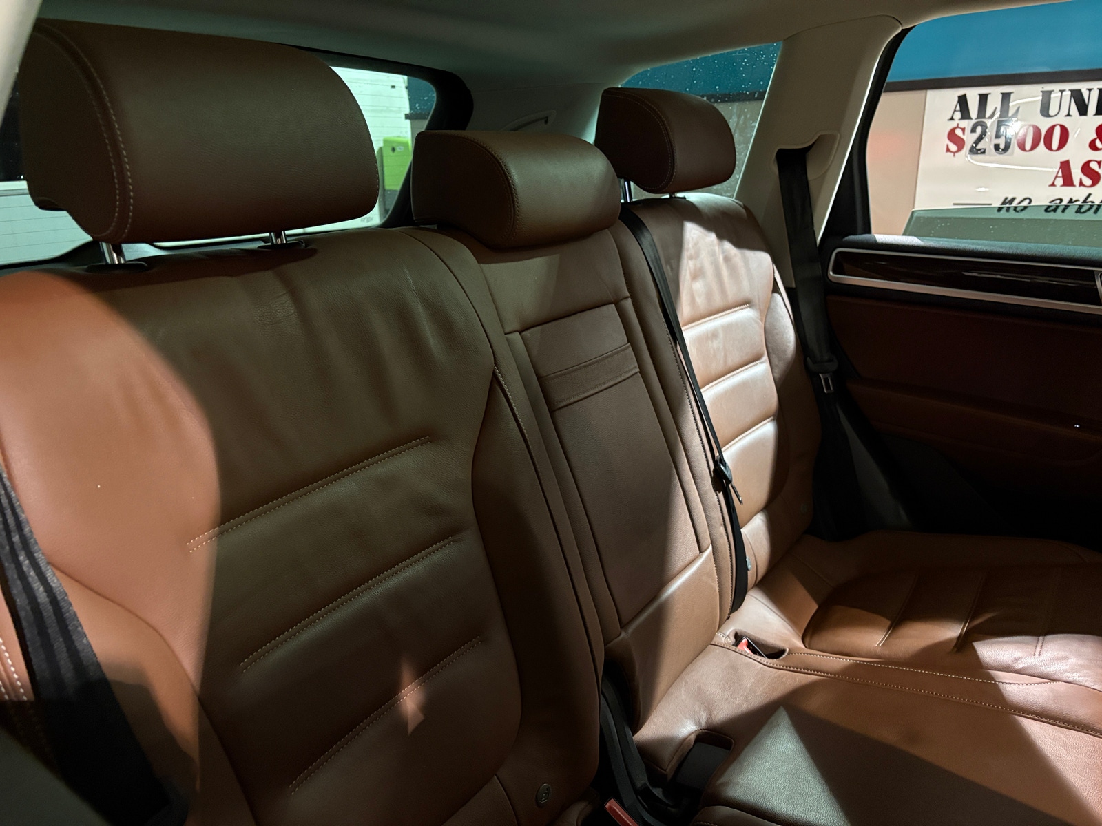 Thumbnail: 2016 Volkswagen Touareg - 6