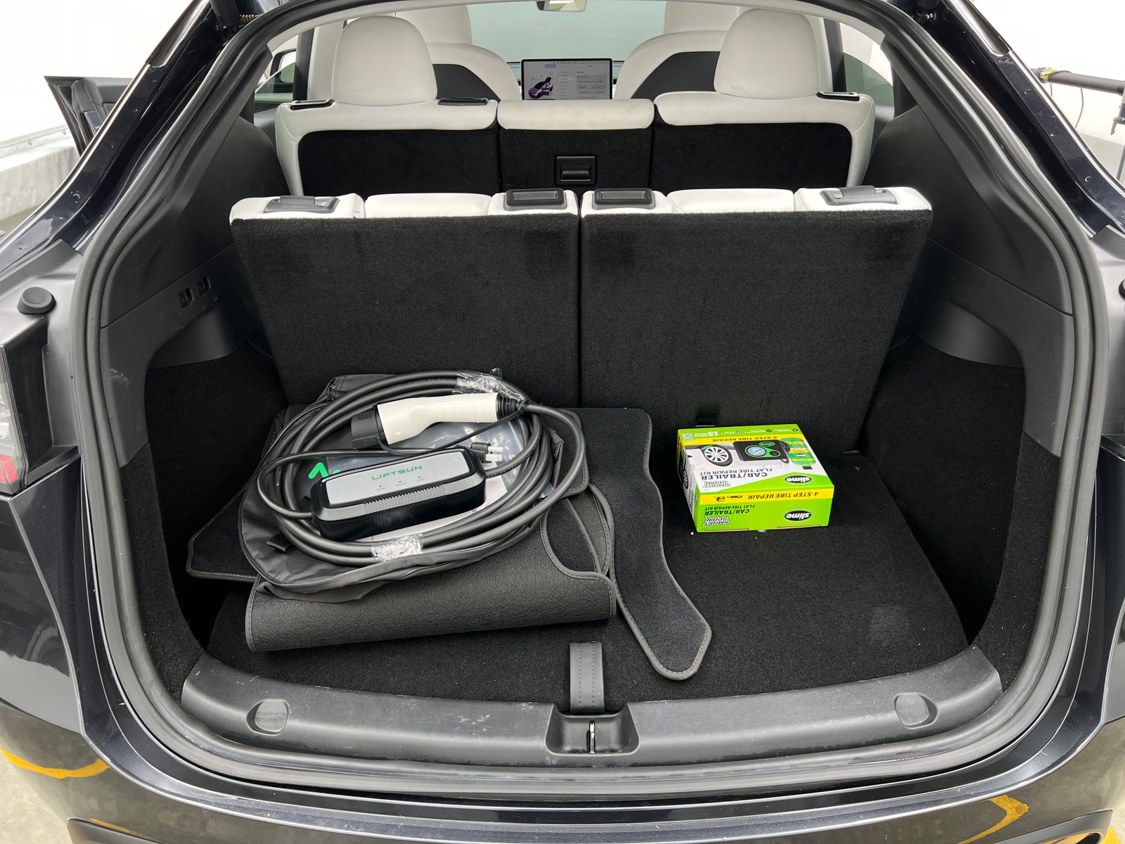 Thumbnail: 2024 Tesla Model Y - 6