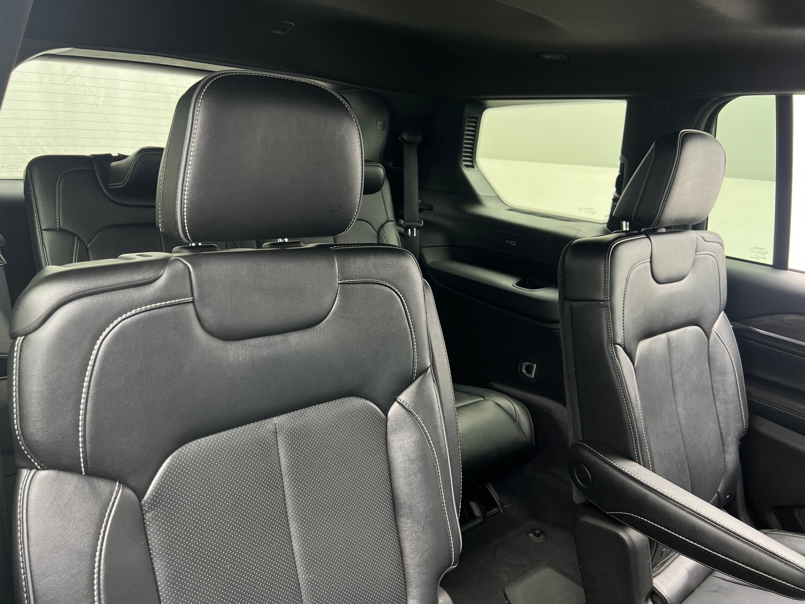 Thumbnail: 2023 Jeep Grand Cherokee L - 5