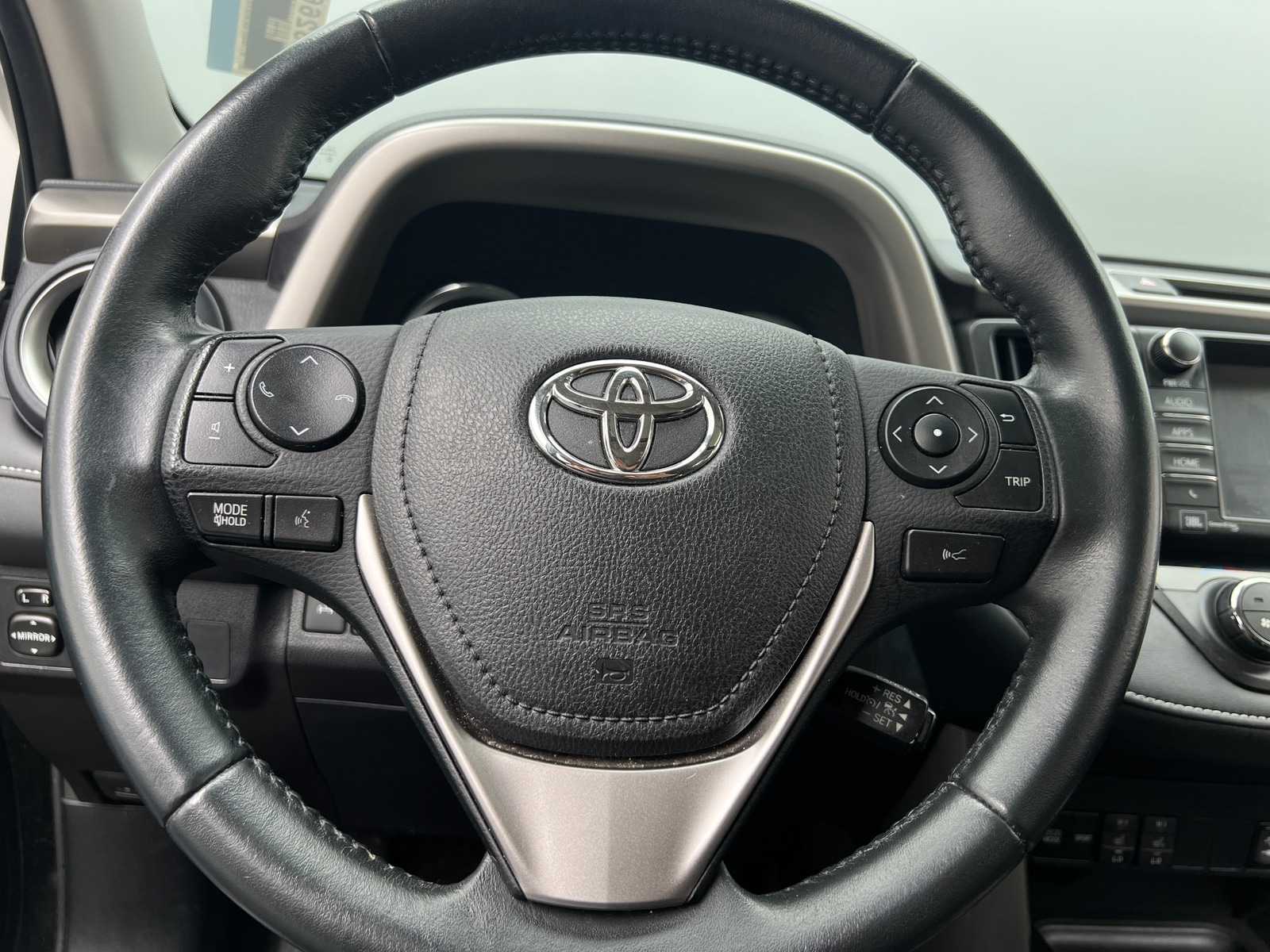 Thumbnail: 2017 Toyota RAV4 - 4