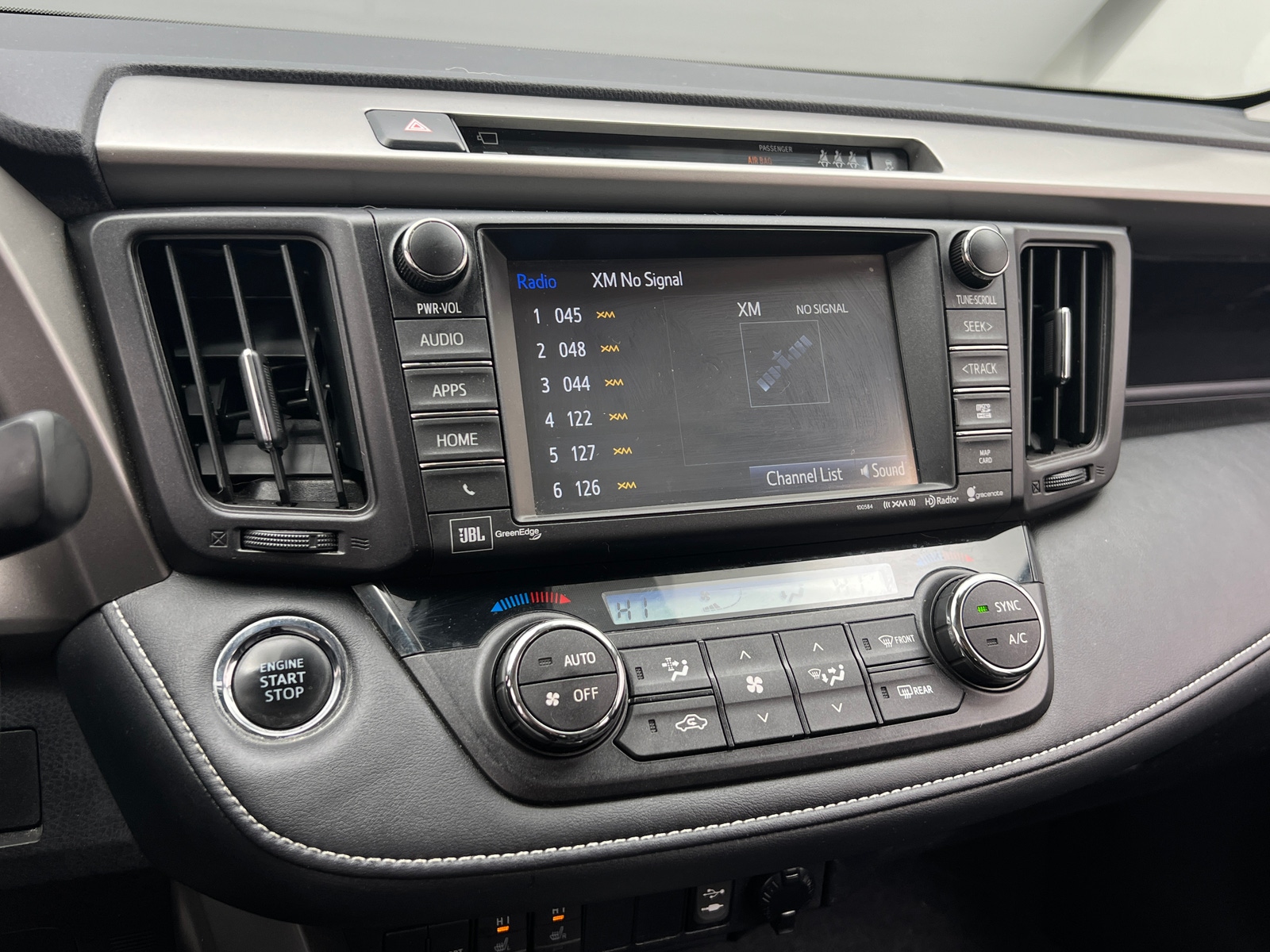 Thumbnail: 2017 Toyota RAV4 - 3