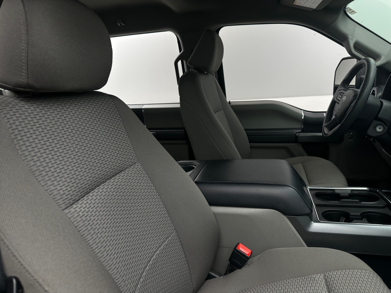 Thumbnail: 2022 Ford Econoline - 2