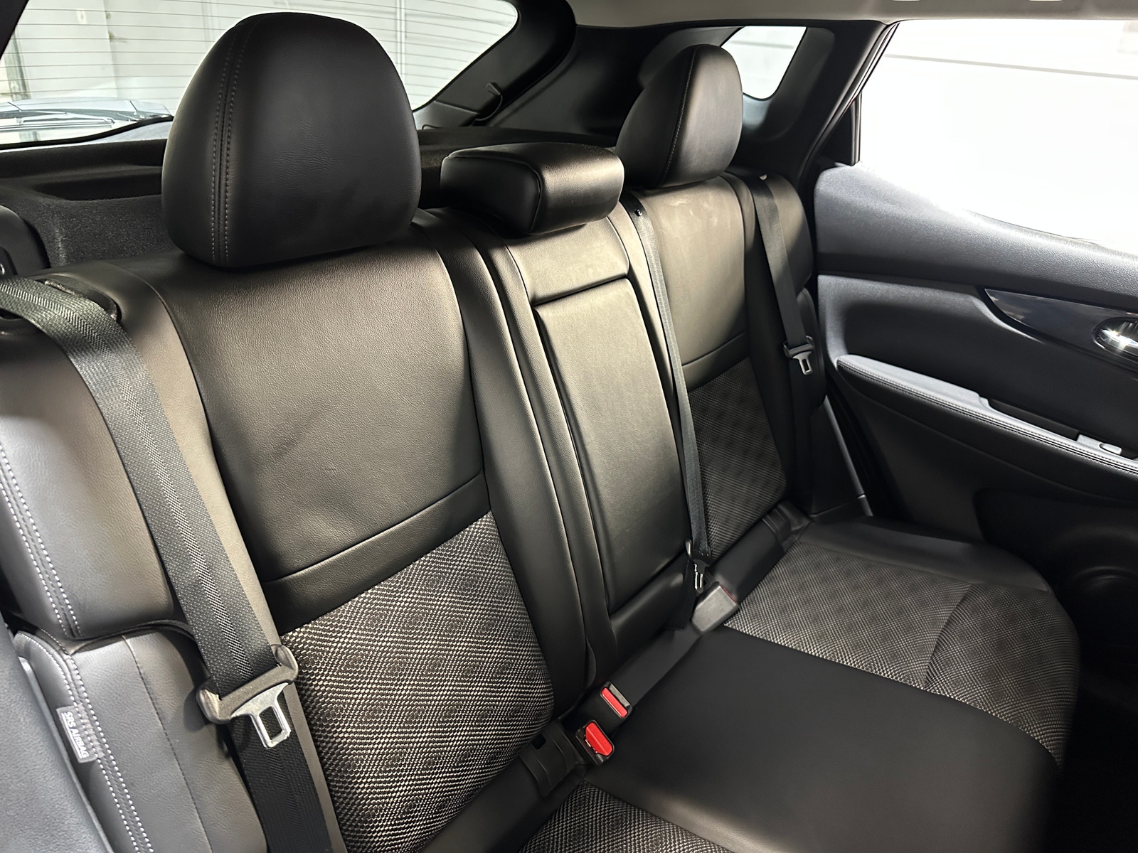 Thumbnail: 2022 Nissan Rogue Sport - 5