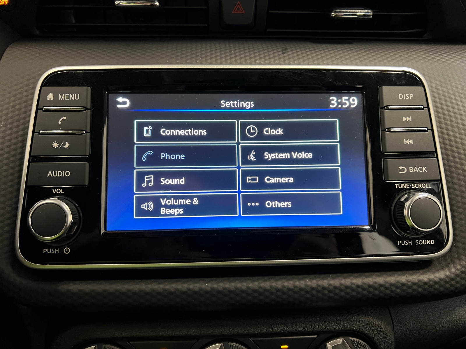 Thumbnail: 2025 Nissan Kicks - 4