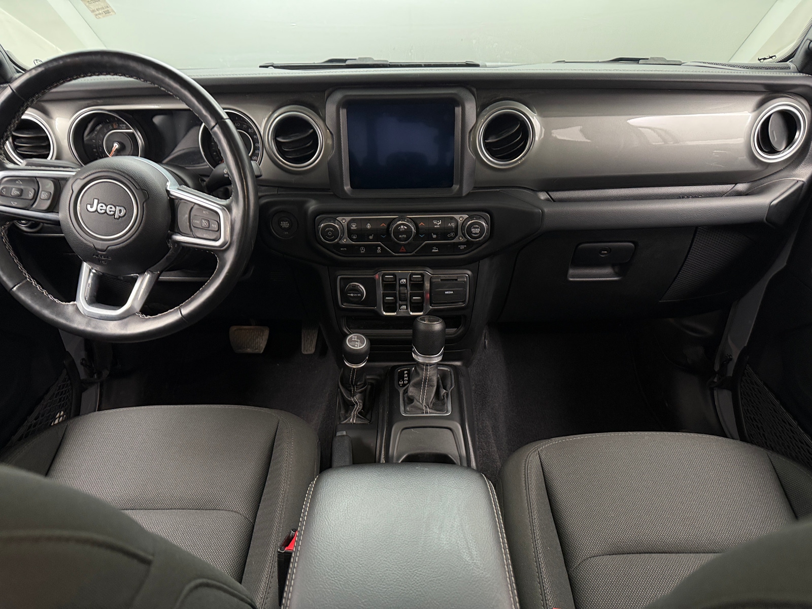 Thumbnail: 2022 Jeep Gladiator - 3