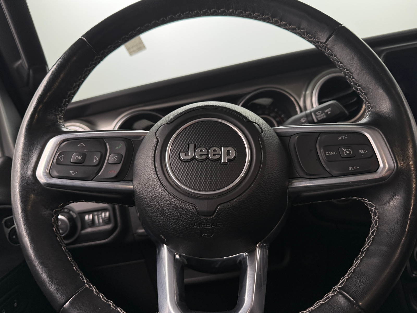 Thumbnail: 2022 Jeep Gladiator - 5