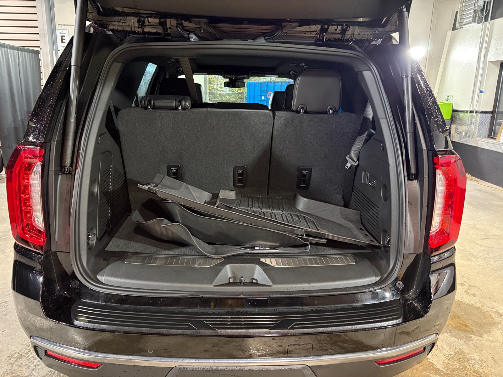 Thumbnail: 2024 GMC Yukon - 6