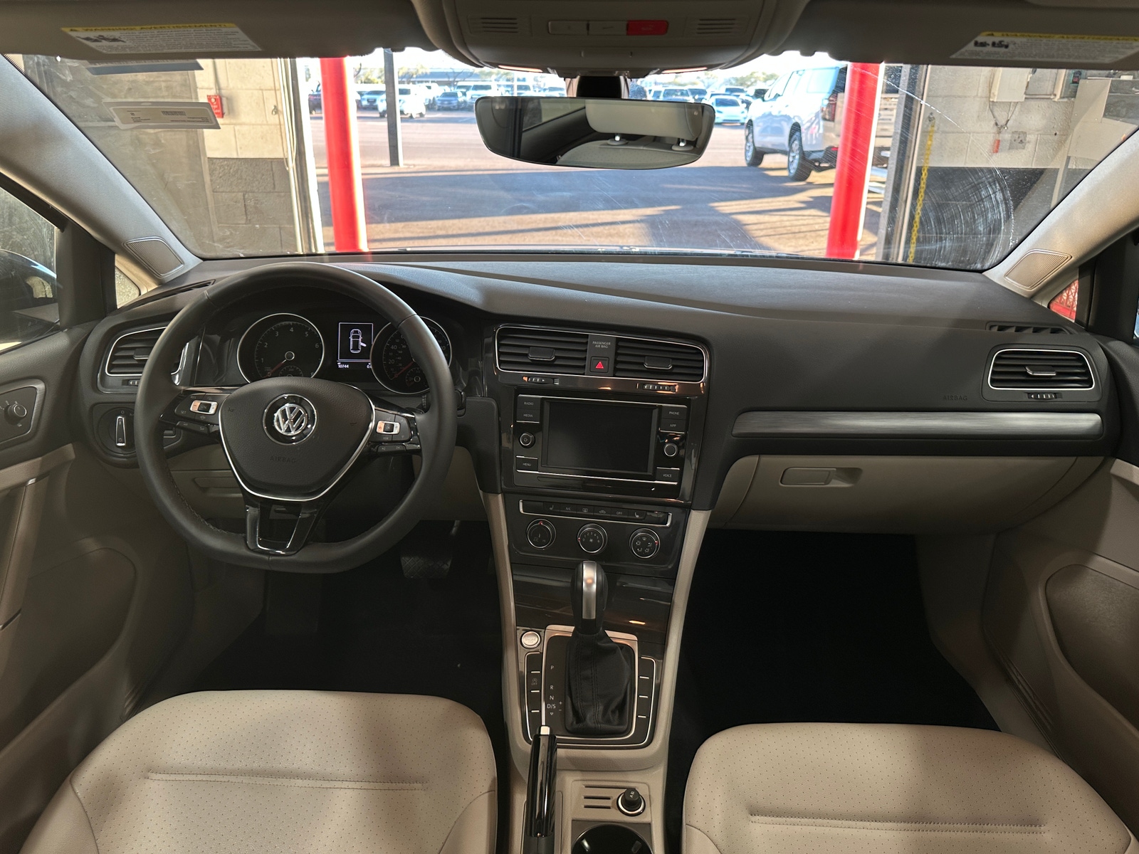 Thumbnail: 2020 Volkswagen Golf - 2