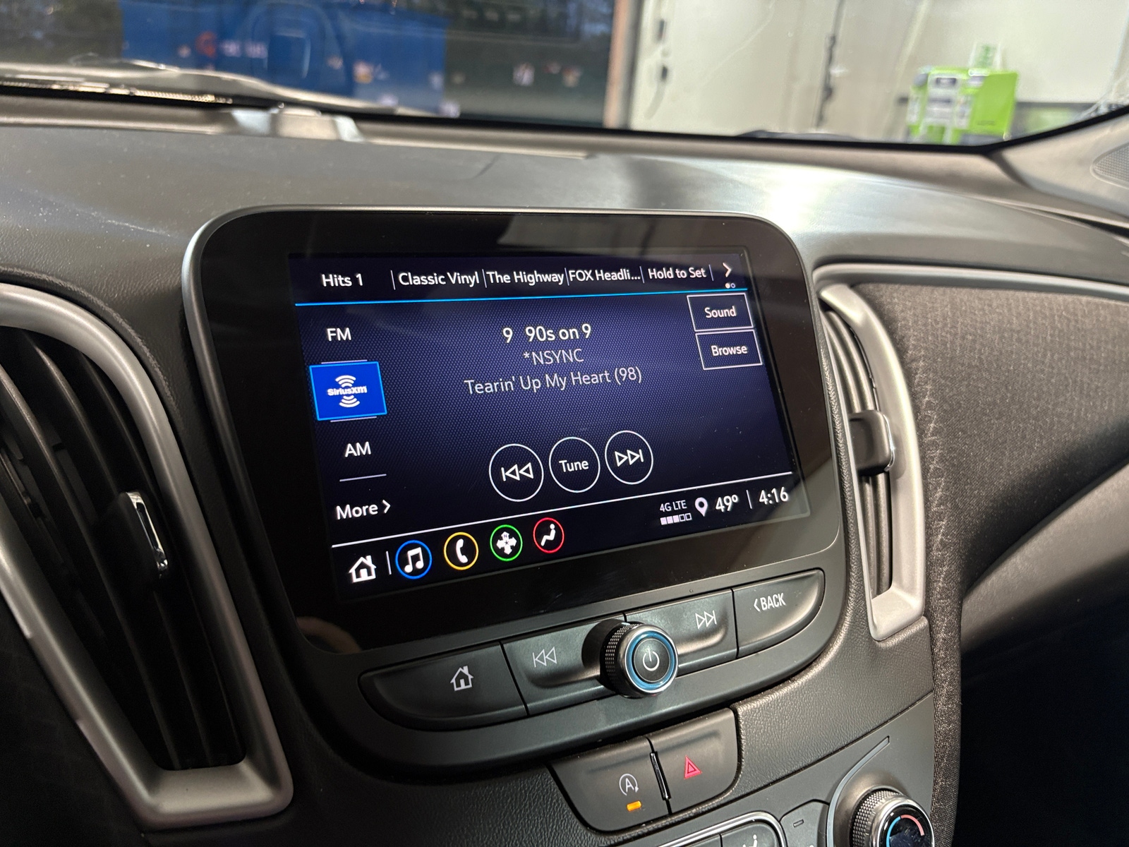 Thumbnail: 2024 Chevrolet Malibu - 4