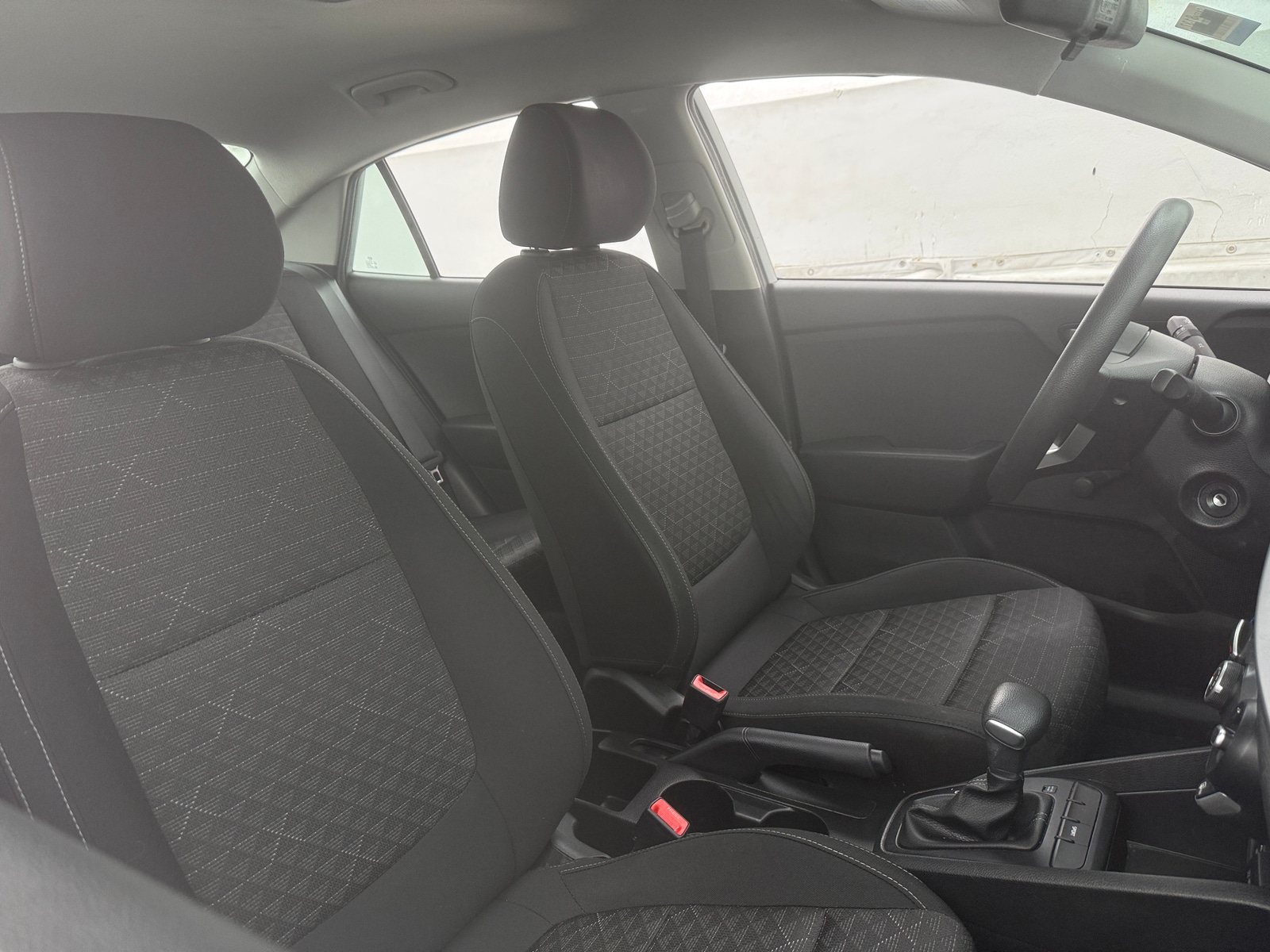 Thumbnail: 2018 Kia Rio - 2