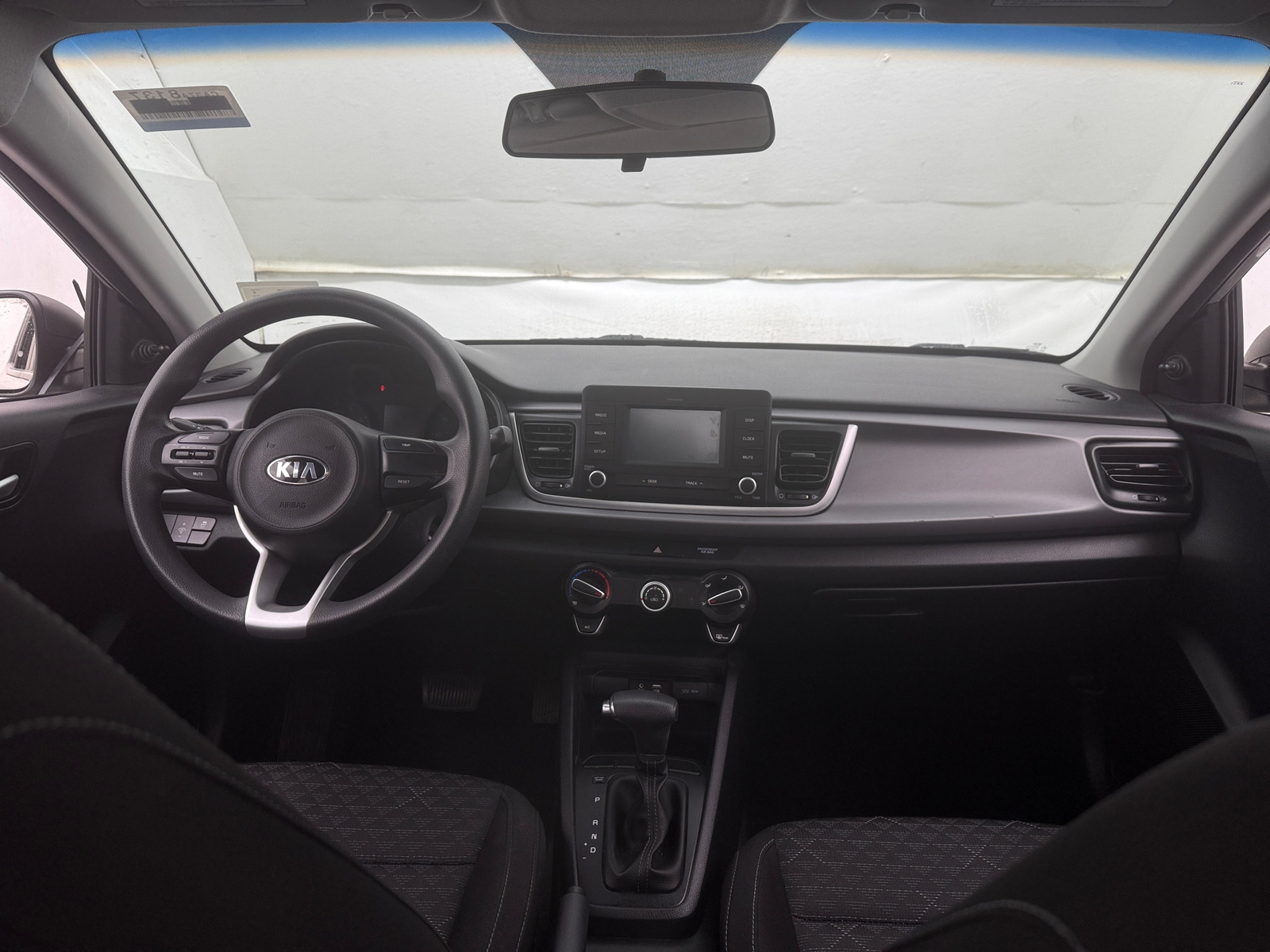 Thumbnail: 2018 Kia Rio - 3