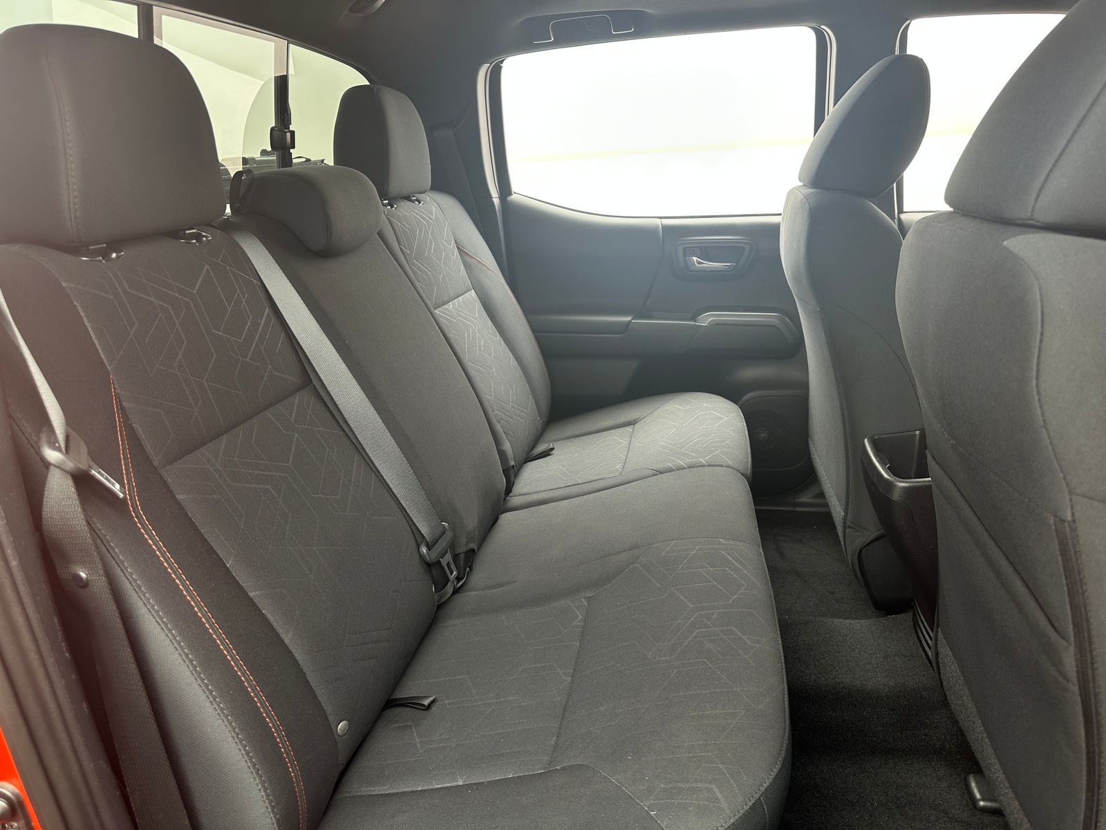 Thumbnail: 2016 Toyota Tacoma - 6