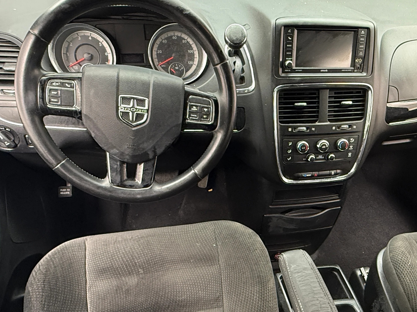 Thumbnail: 2019 Dodge Grand Caravan - 3