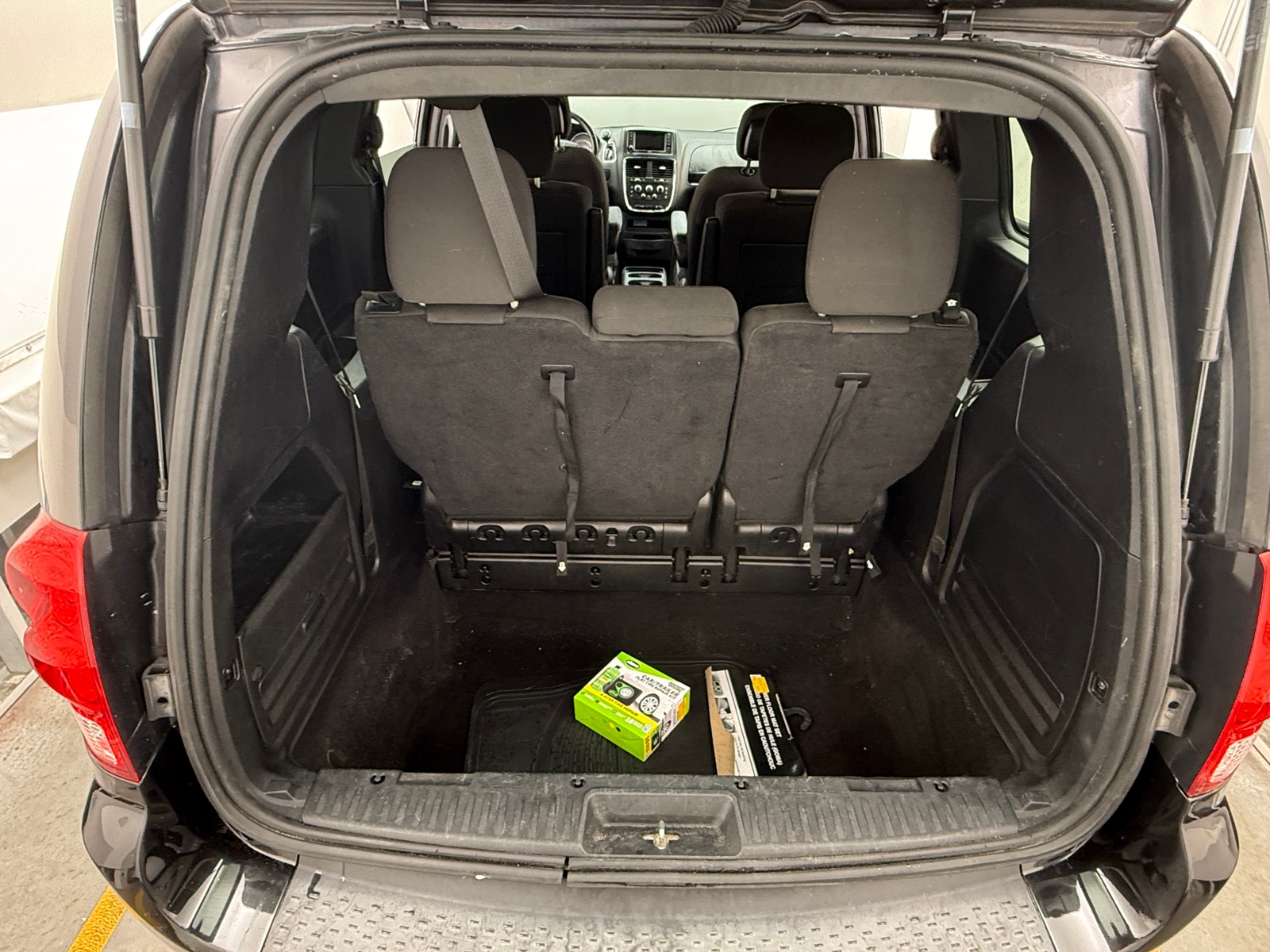 Thumbnail: 2019 Dodge Grand Caravan - 7