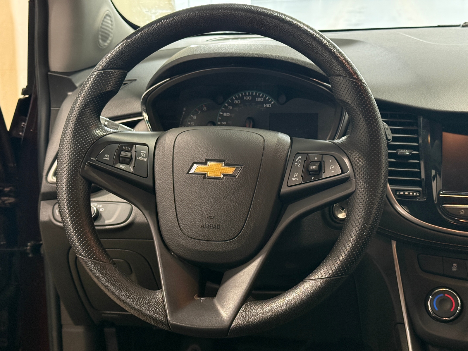 Thumbnail: 2020 Chevrolet Trax - 5