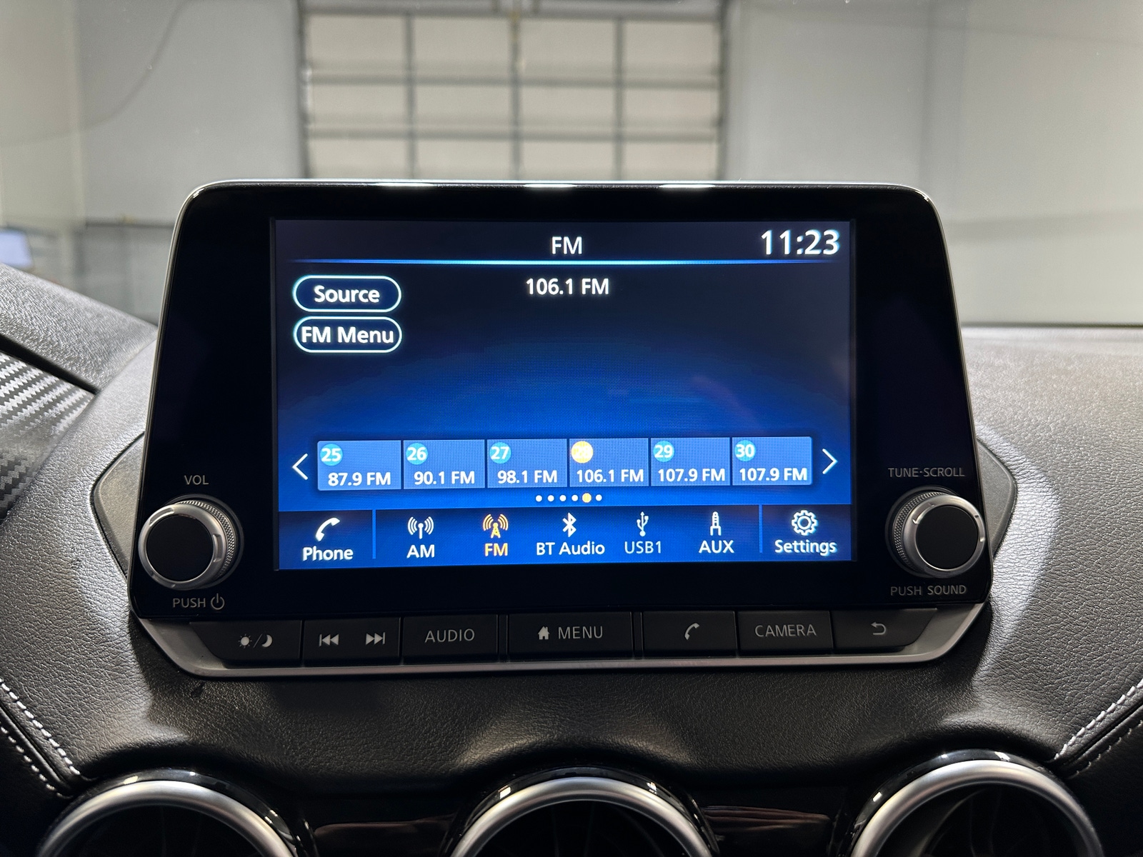 Thumbnail: 2023 Nissan Sentra - 4