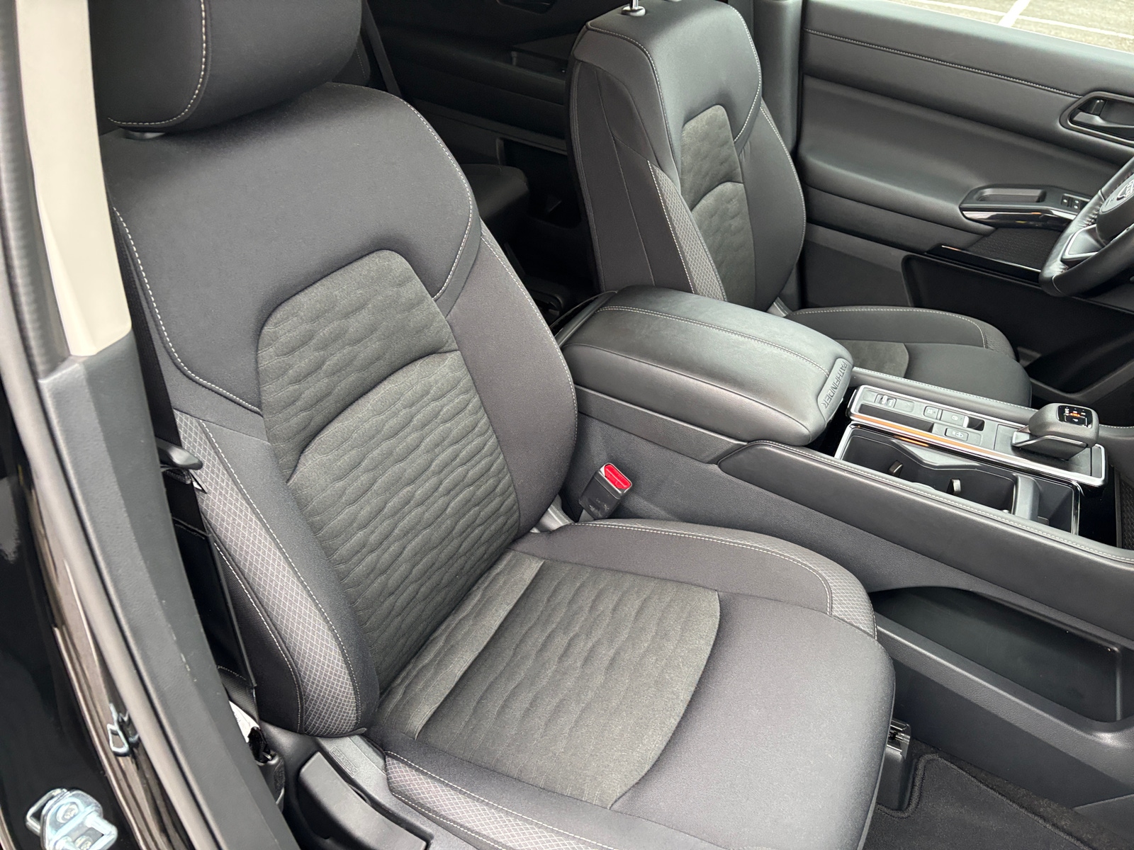 Thumbnail: 2025 Nissan Pathfinder - 2