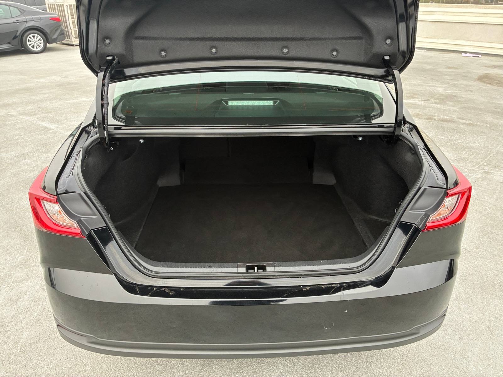 Thumbnail: 2025 Toyota Camry - 6