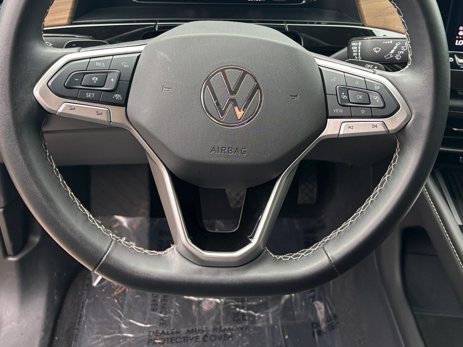 Thumbnail: 2025 Volkswagen Atlas - 4