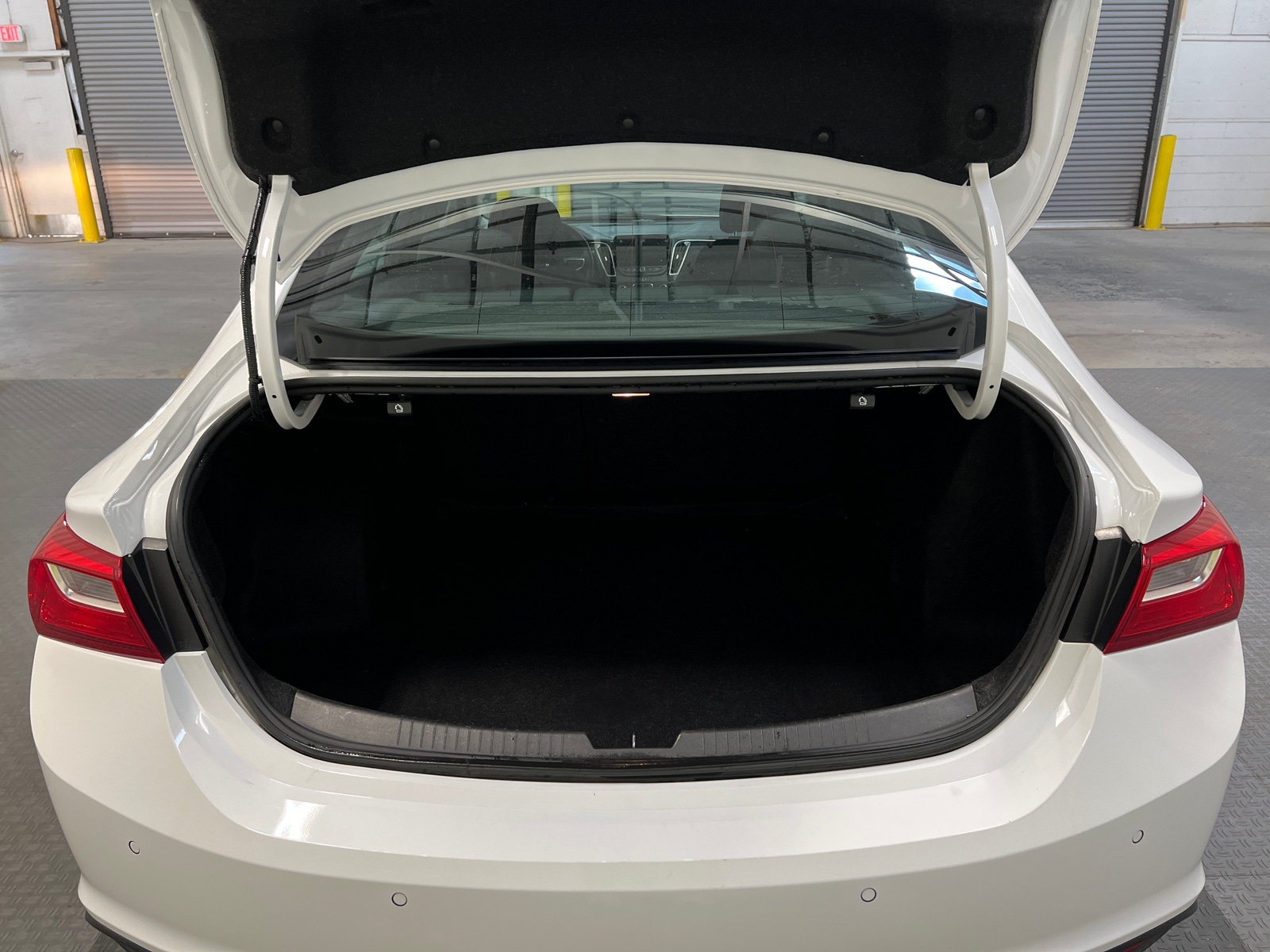 Thumbnail: 2024 Chevrolet Malibu - 7