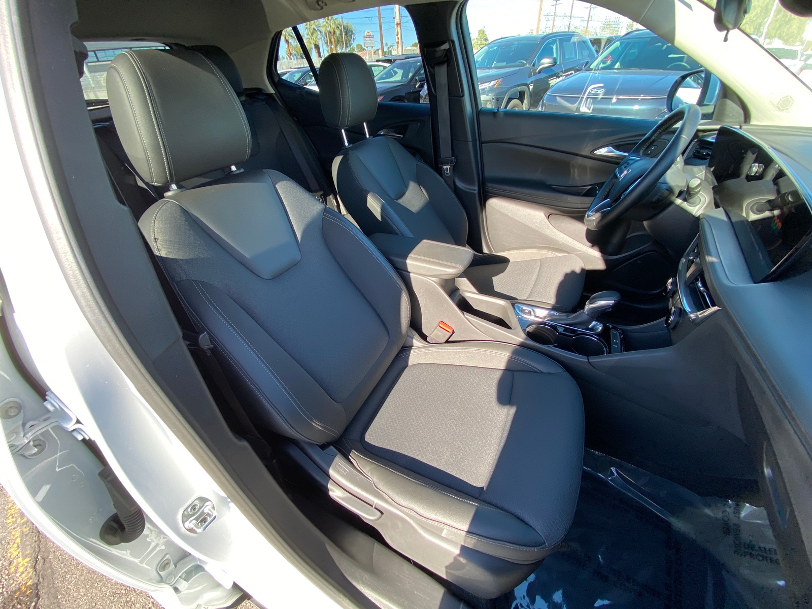 Thumbnail: 2025 Buick Encore GX - 2