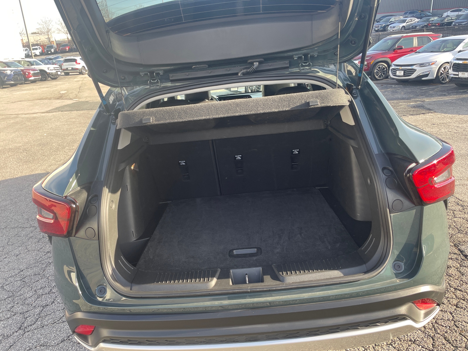 Thumbnail: 2025 Chevrolet Trax - 6