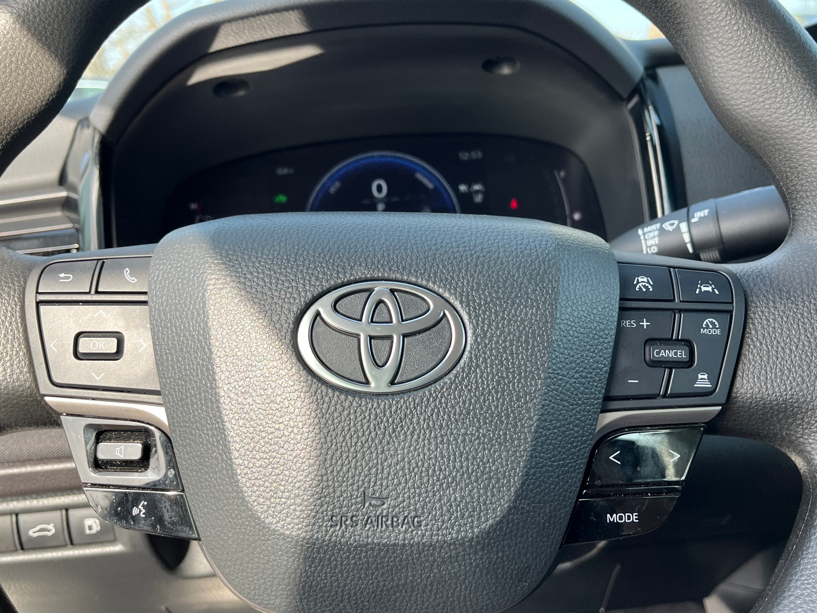 Thumbnail: 2025 Toyota Camry - 5