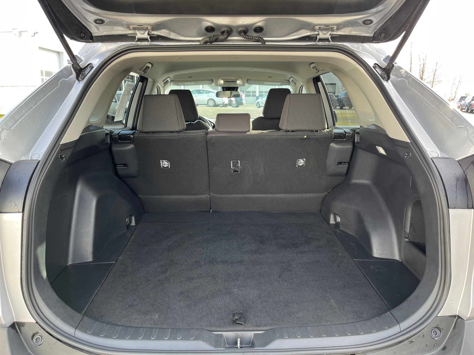 Thumbnail: 2025 Toyota RAV4 - 6