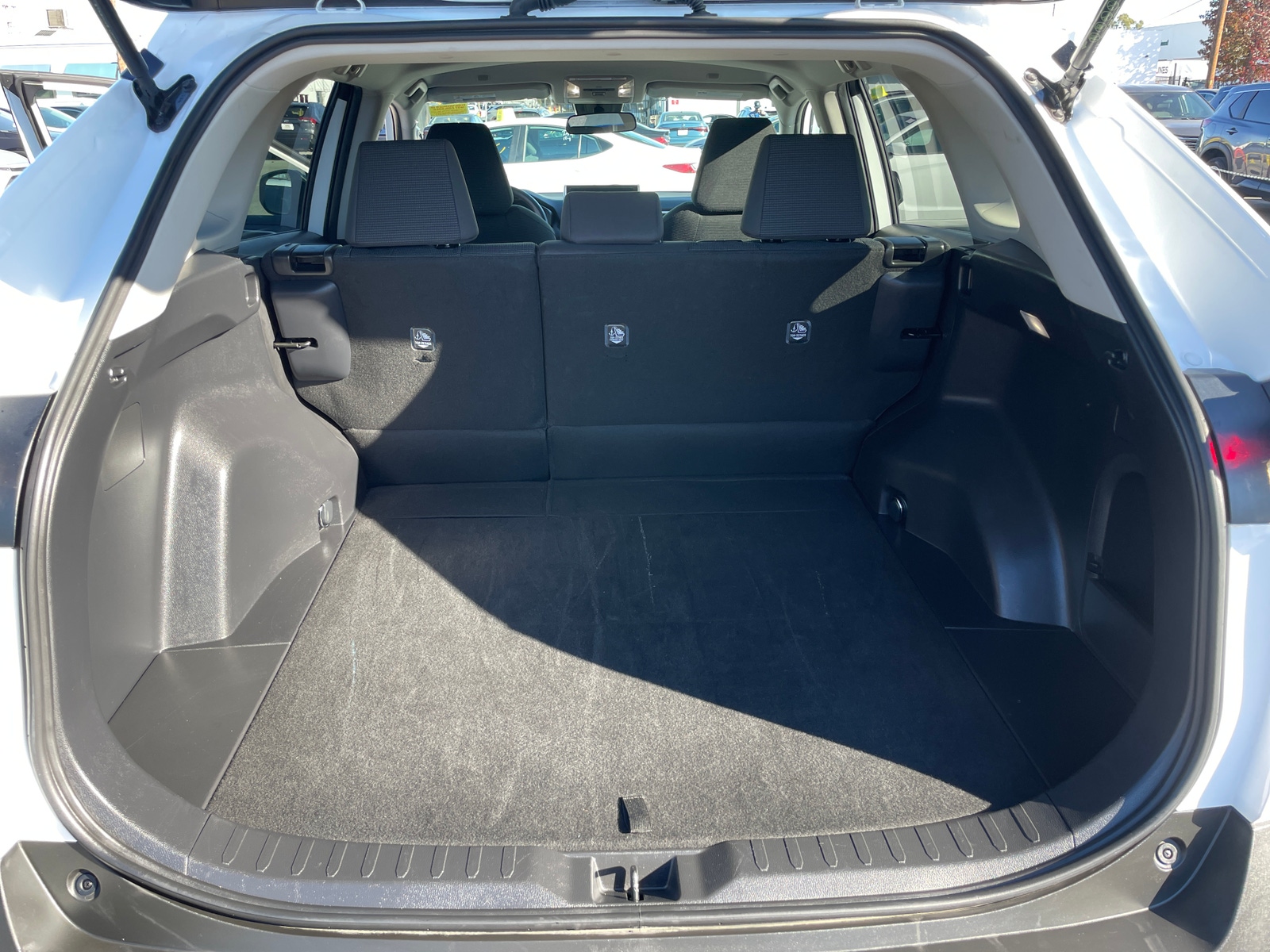 Thumbnail: 2025 Toyota RAV4 - 6