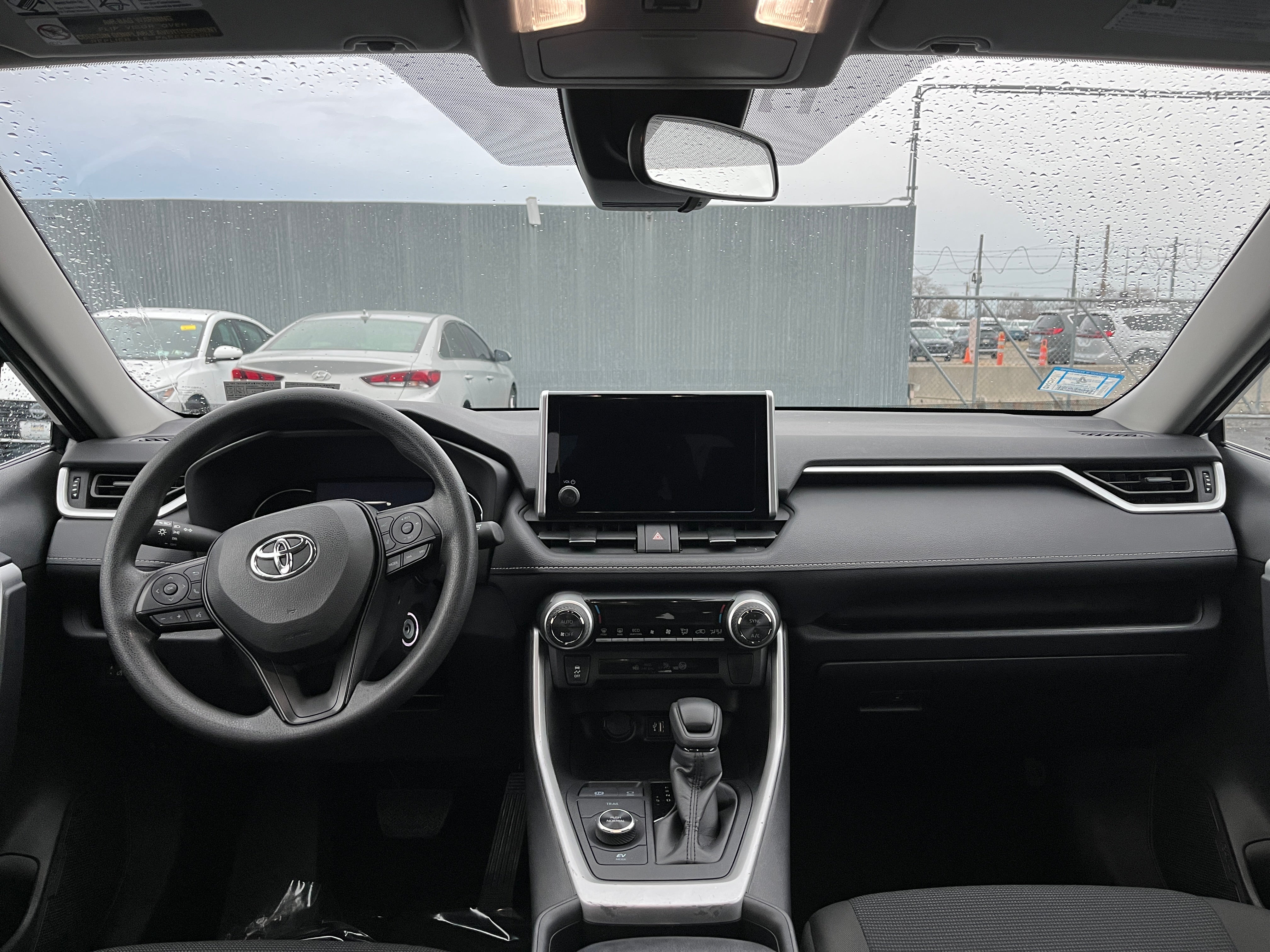Thumbnail: 2025 Toyota RAV4 - 3