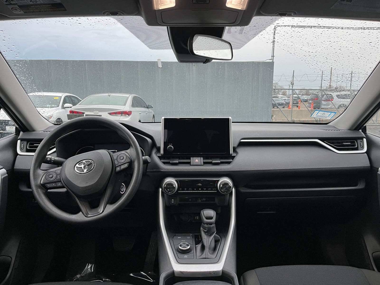 Thumbnail: 2025 Toyota RAV4 - 3