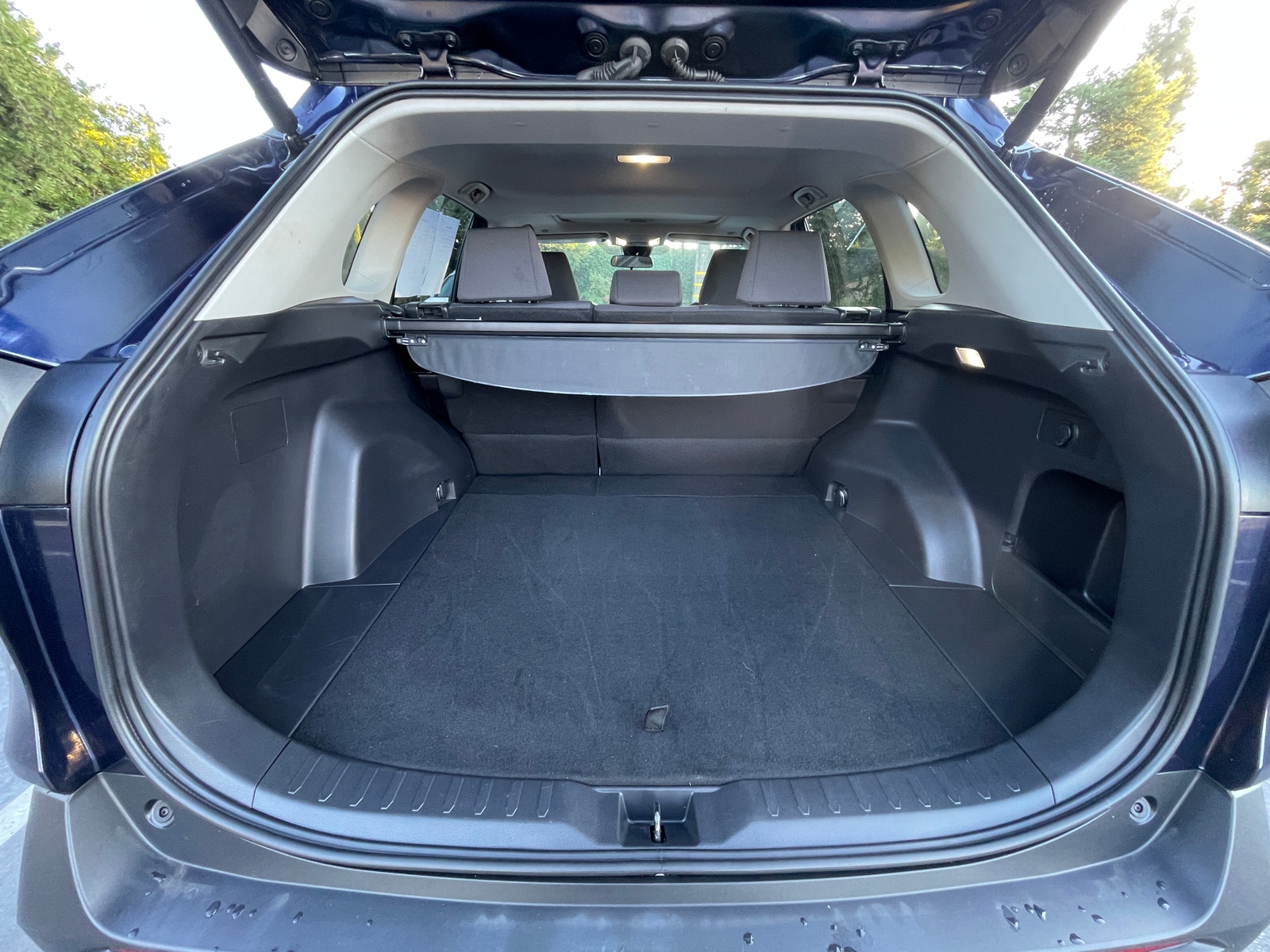 Thumbnail: 2025 Toyota RAV4 - 6