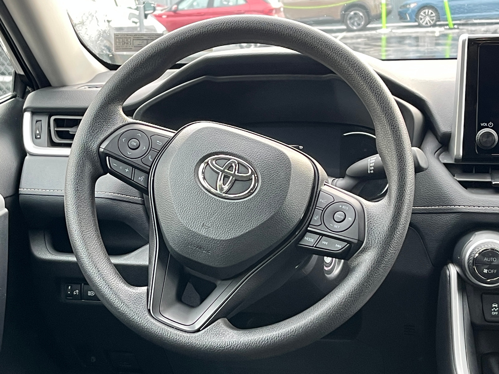 Thumbnail: 2025 Toyota RAV4 - 5