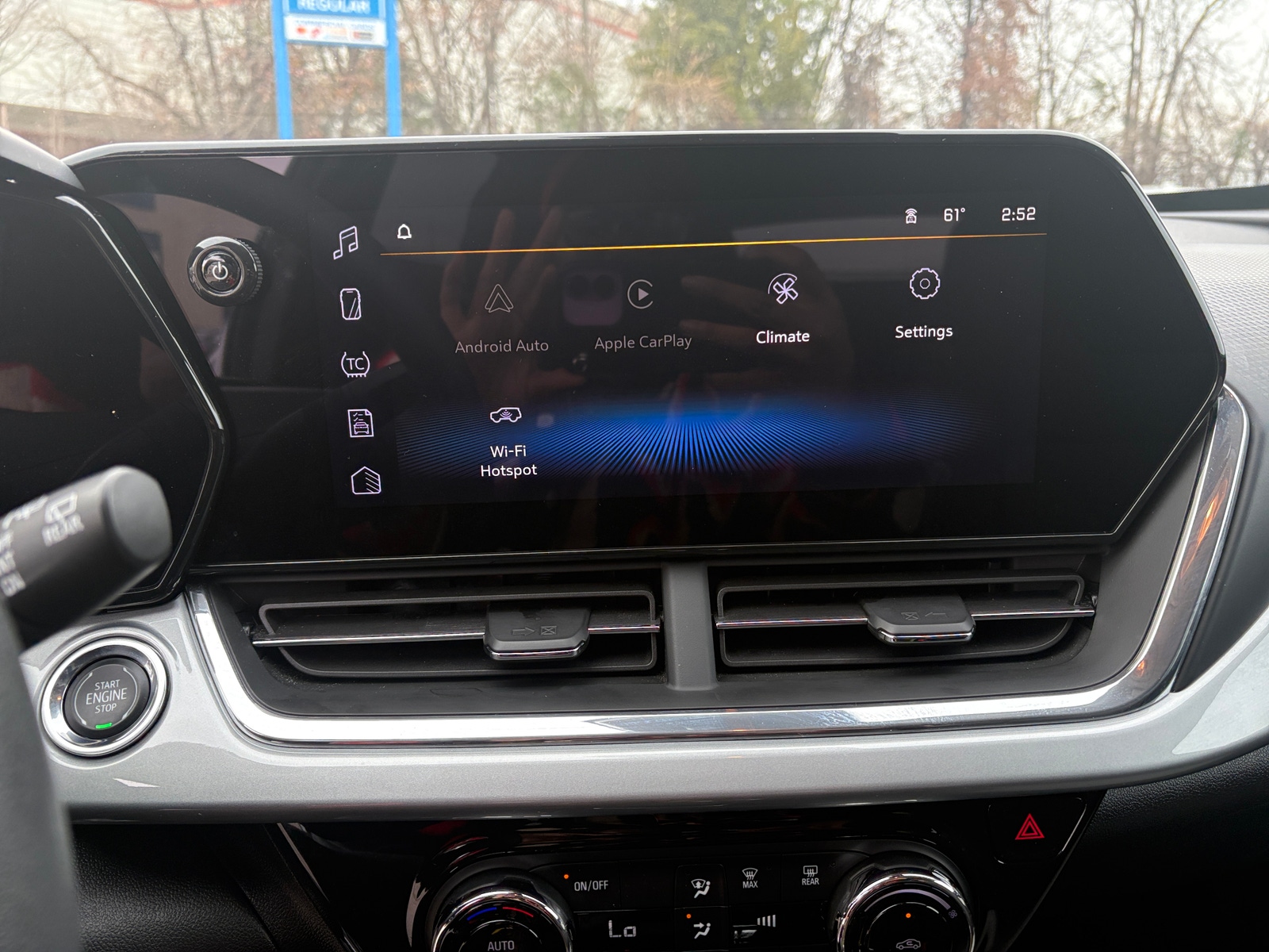 Thumbnail: 2025 Chevrolet Trax - 4