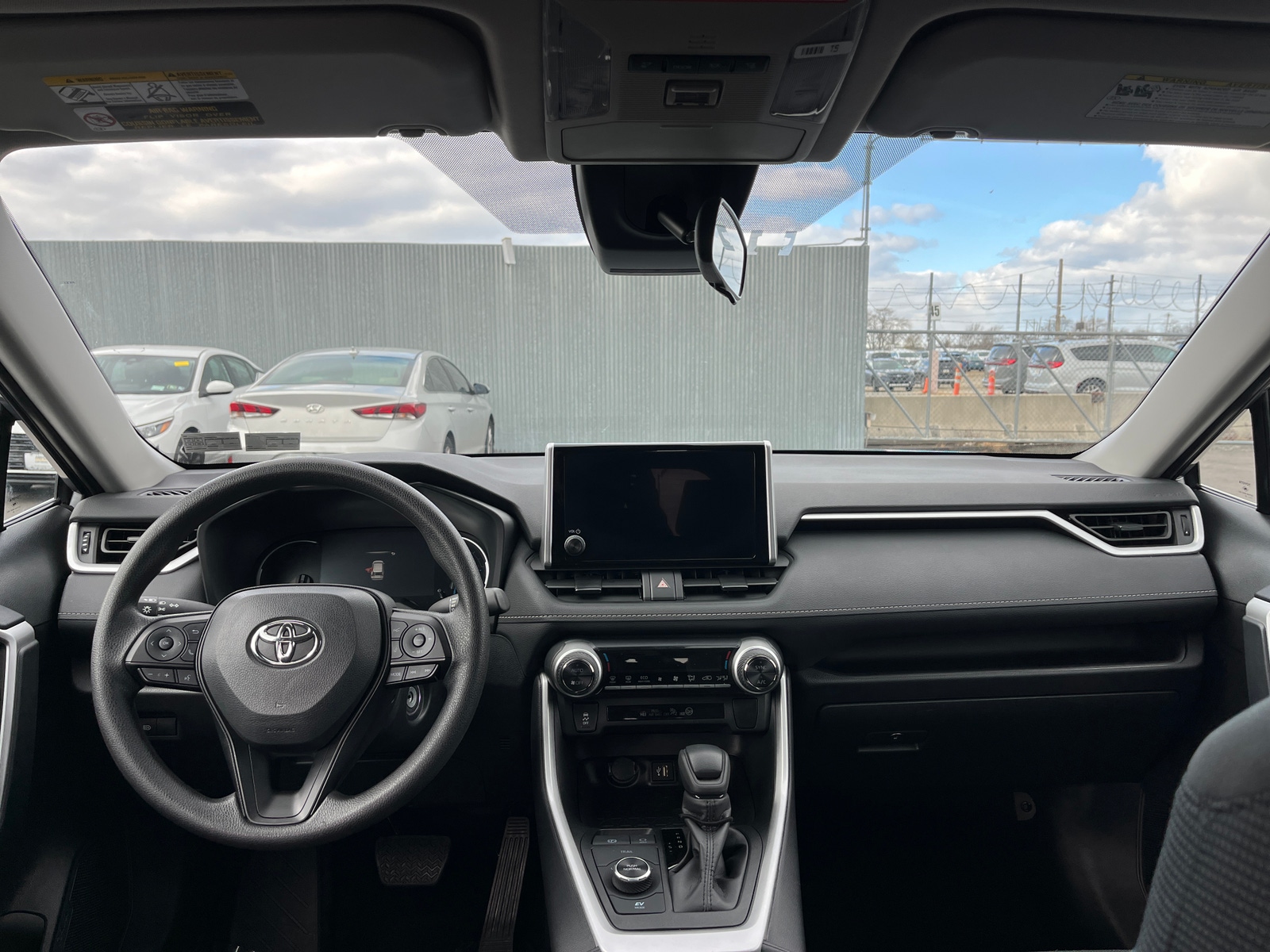 Thumbnail: 2025 Toyota RAV4 - 3