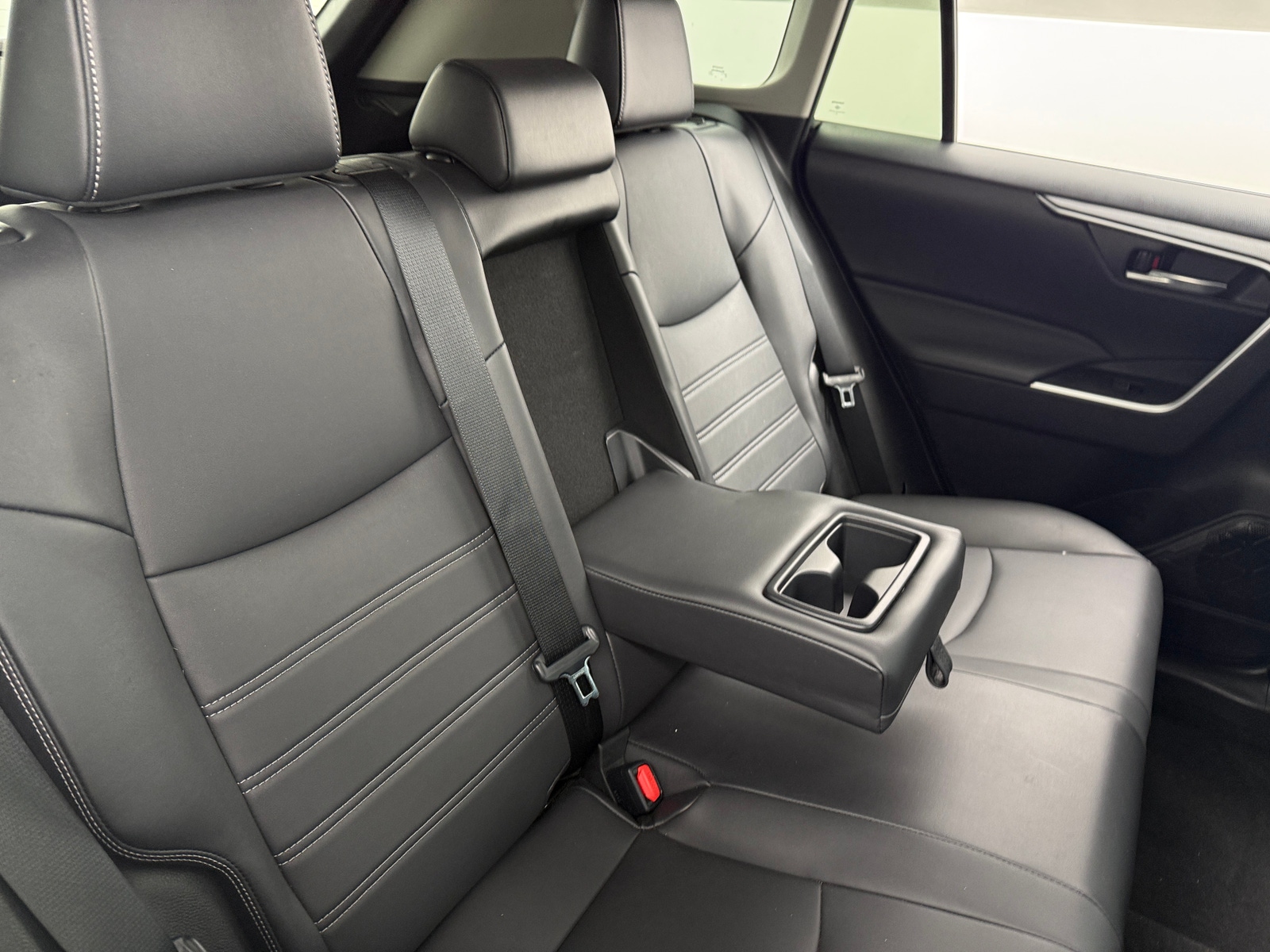 Thumbnail: 2022 Toyota RAV4 - 5